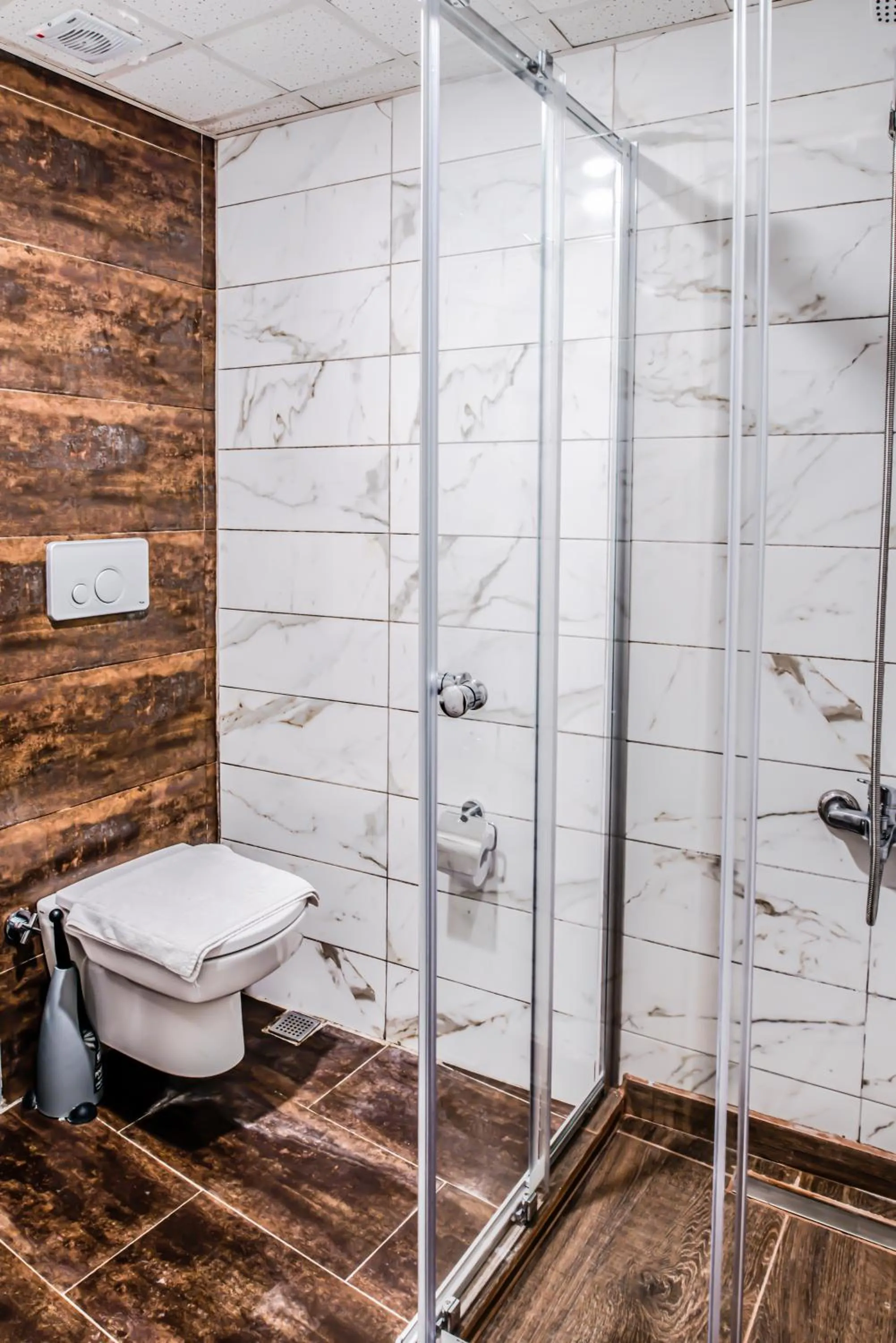 Bathroom in Lazz City Hotel