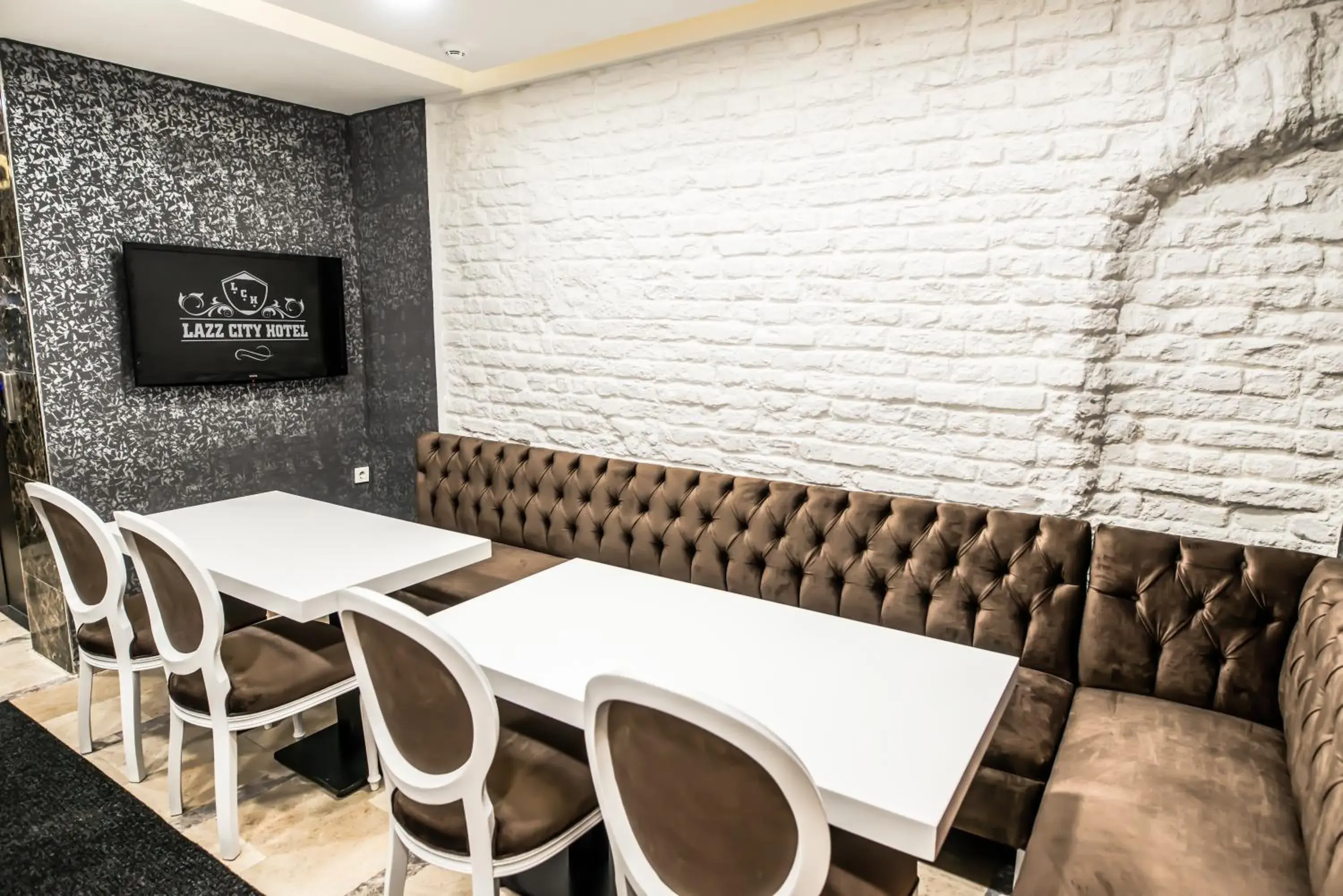 Restaurant/places to eat in Lazz City Hotel Restaurant/places to eat in Lazz City Hotel