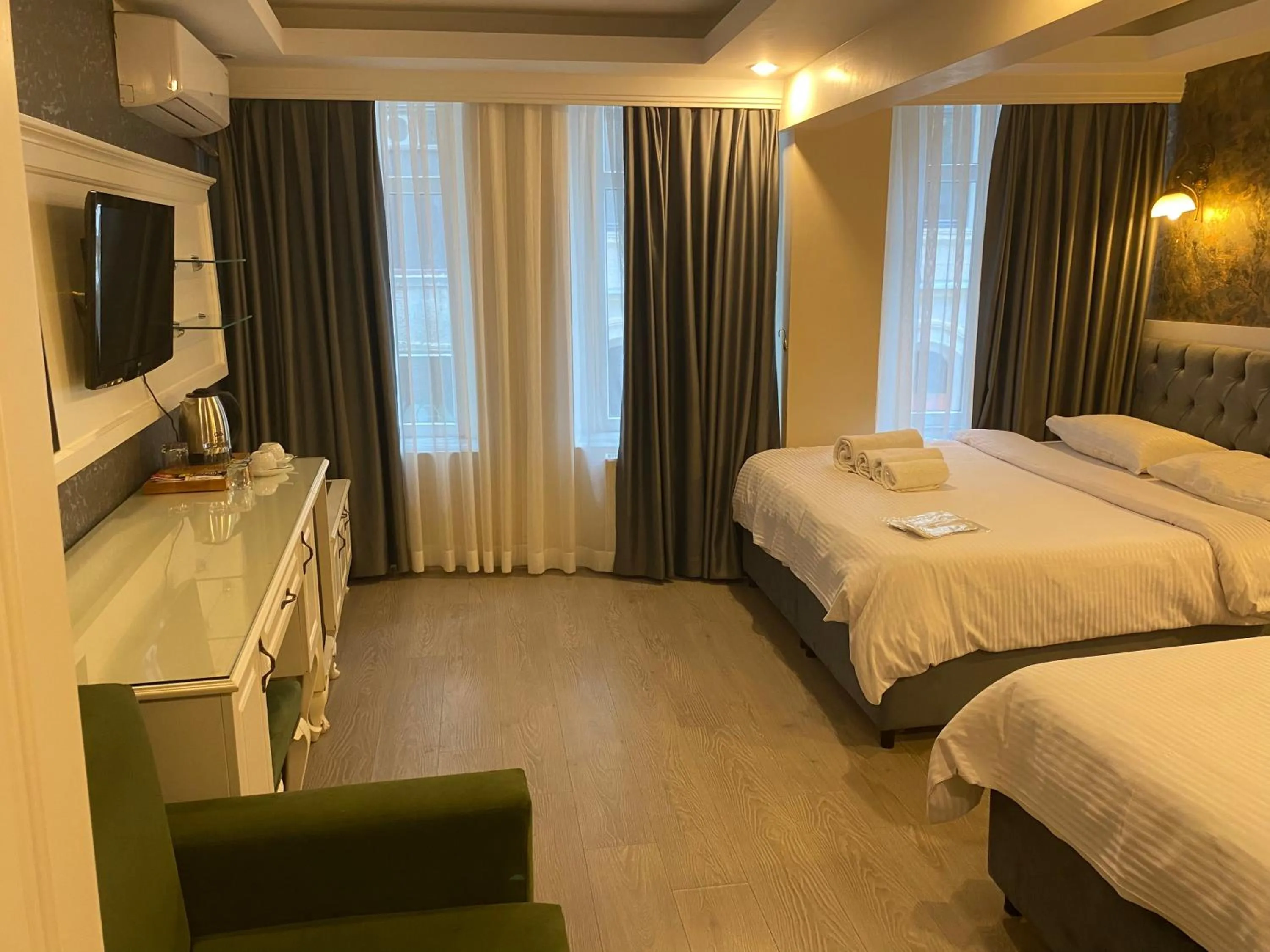 Photo of the whole room, Bed in Lazz City Hotel