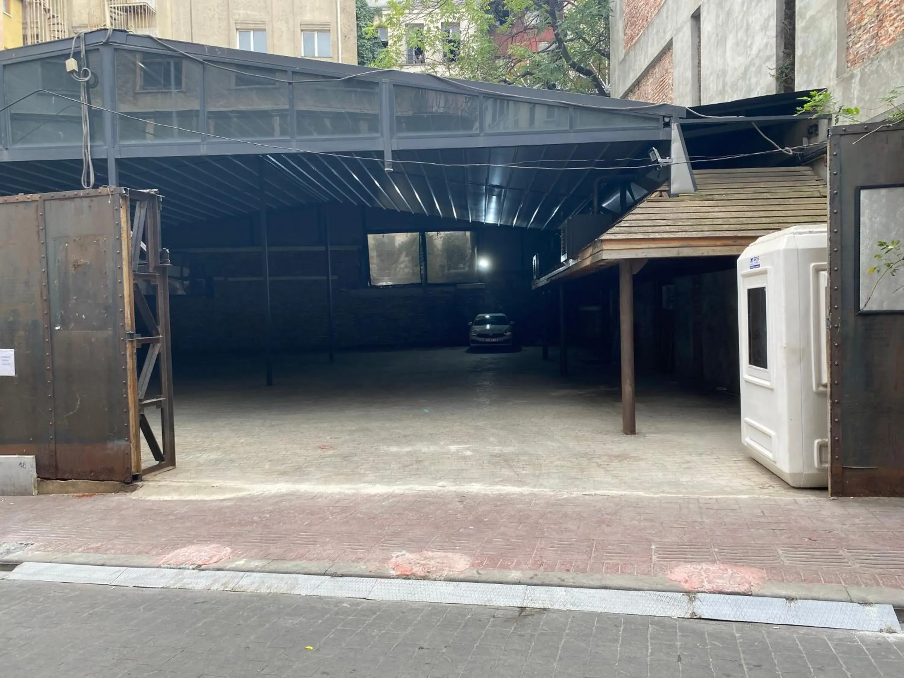 Quiet street view in Lazz City Hotel Quiet street view in Lazz City Hotel