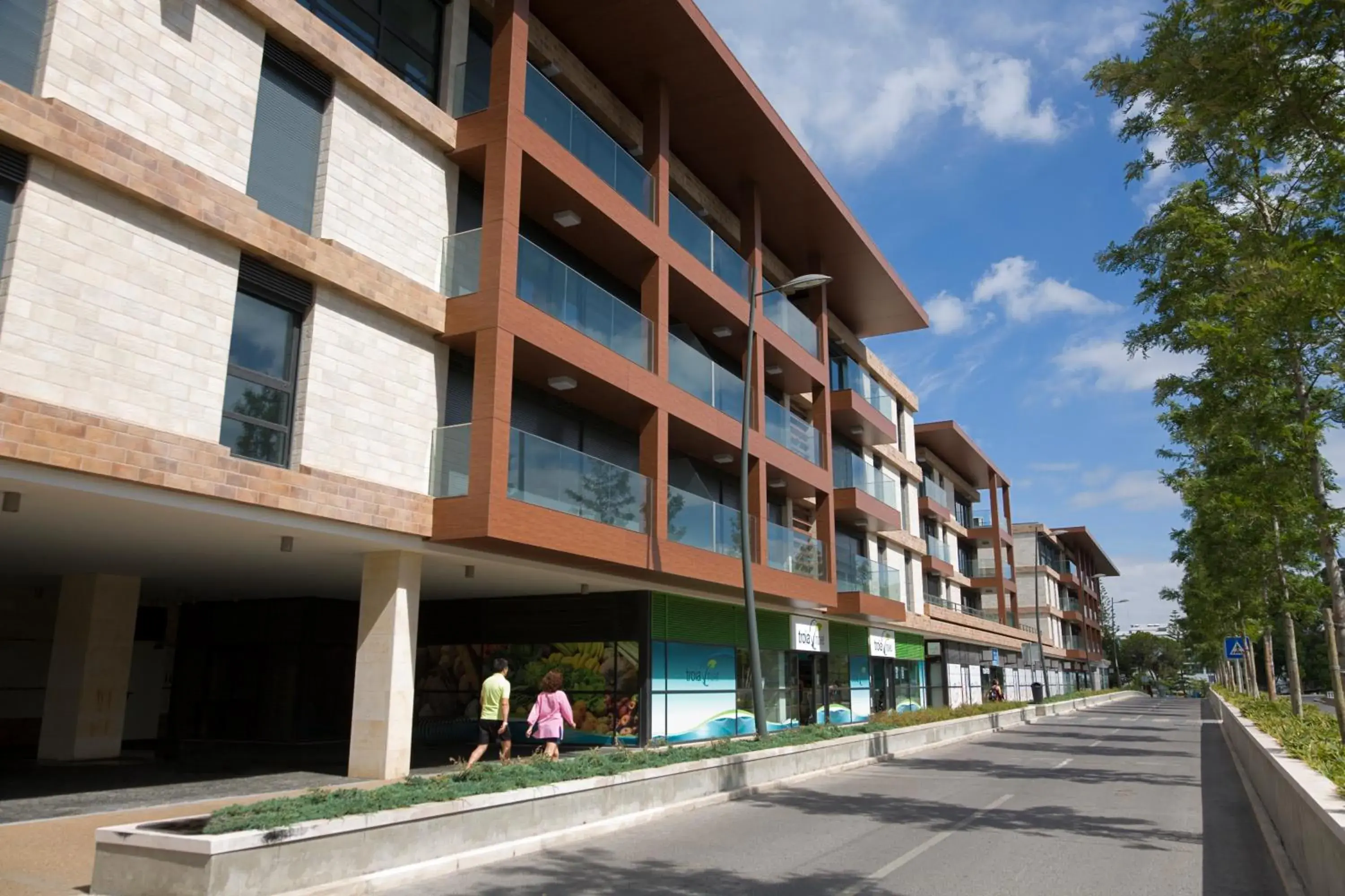 Facade/entrance in Troia Residence by The Editory - Apartamentos Ácala Facade/entrance in Troia Residence by The Editory - Apartamentos Ácala