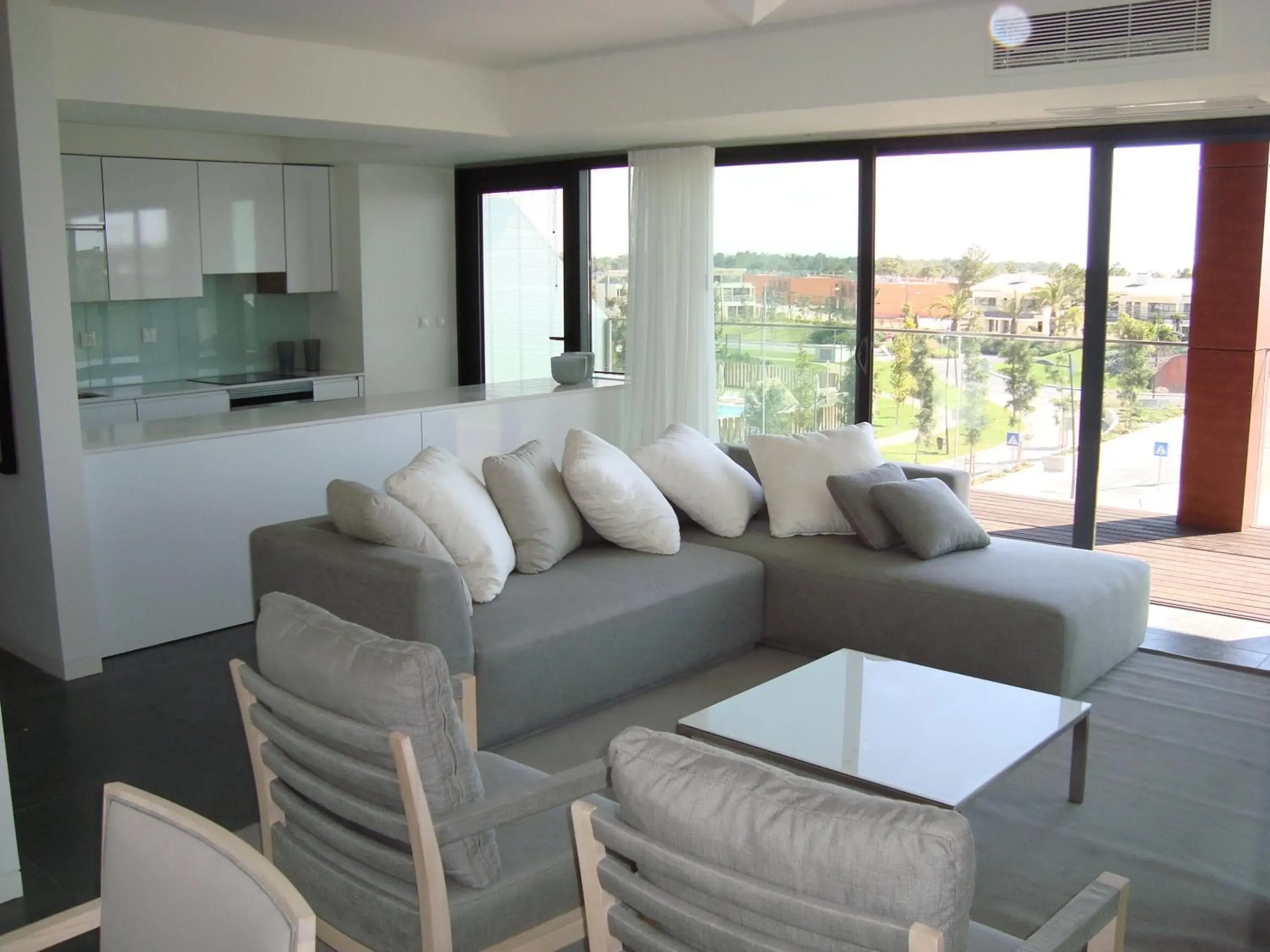 Living room in Troia Residence by The Editory - Apartamentos Ácala Living room in Troia Residence by The Editory - Apartamentos Ácala