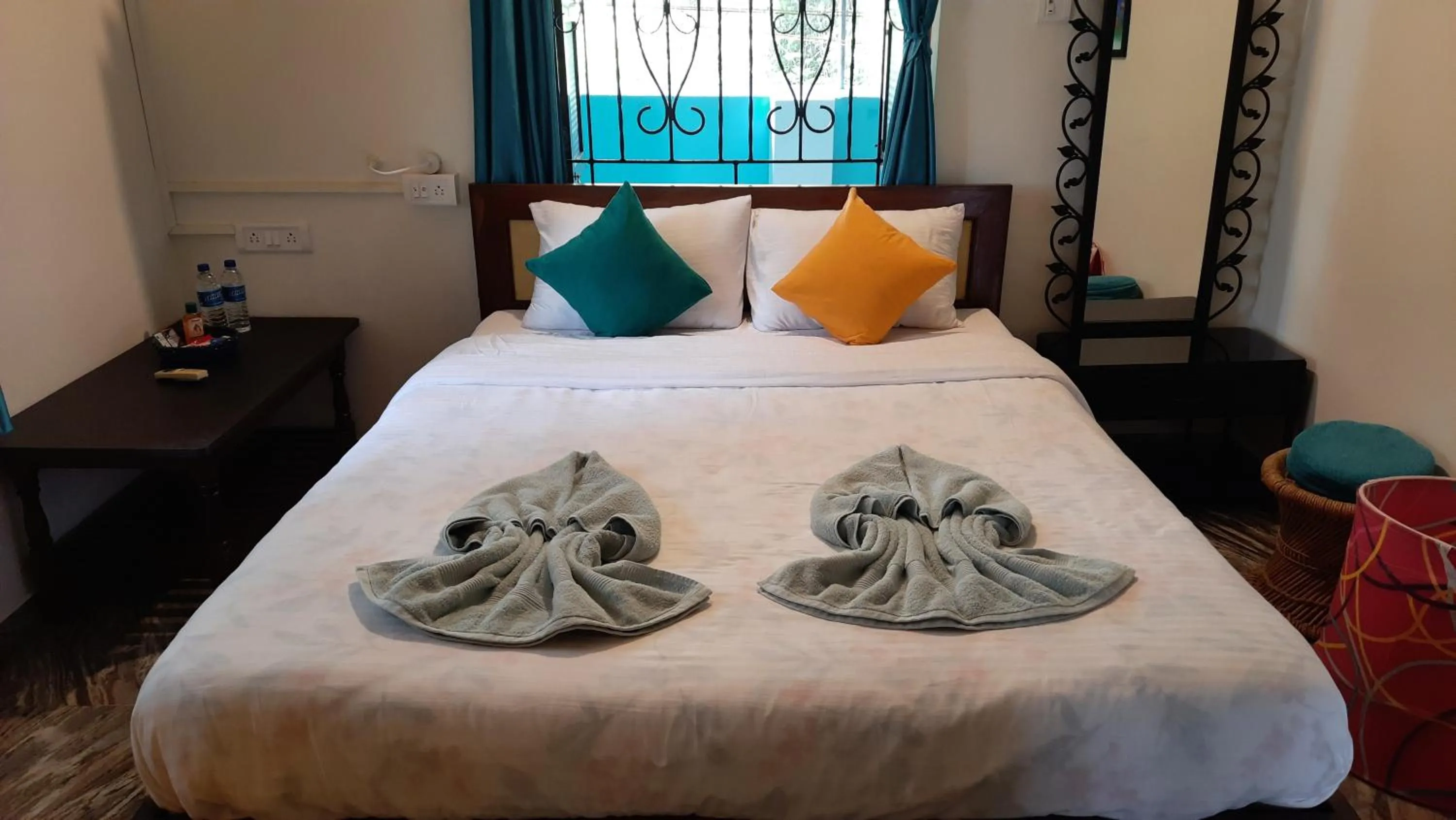 Bed in Tropical Wave Hostel Morjim Goa
