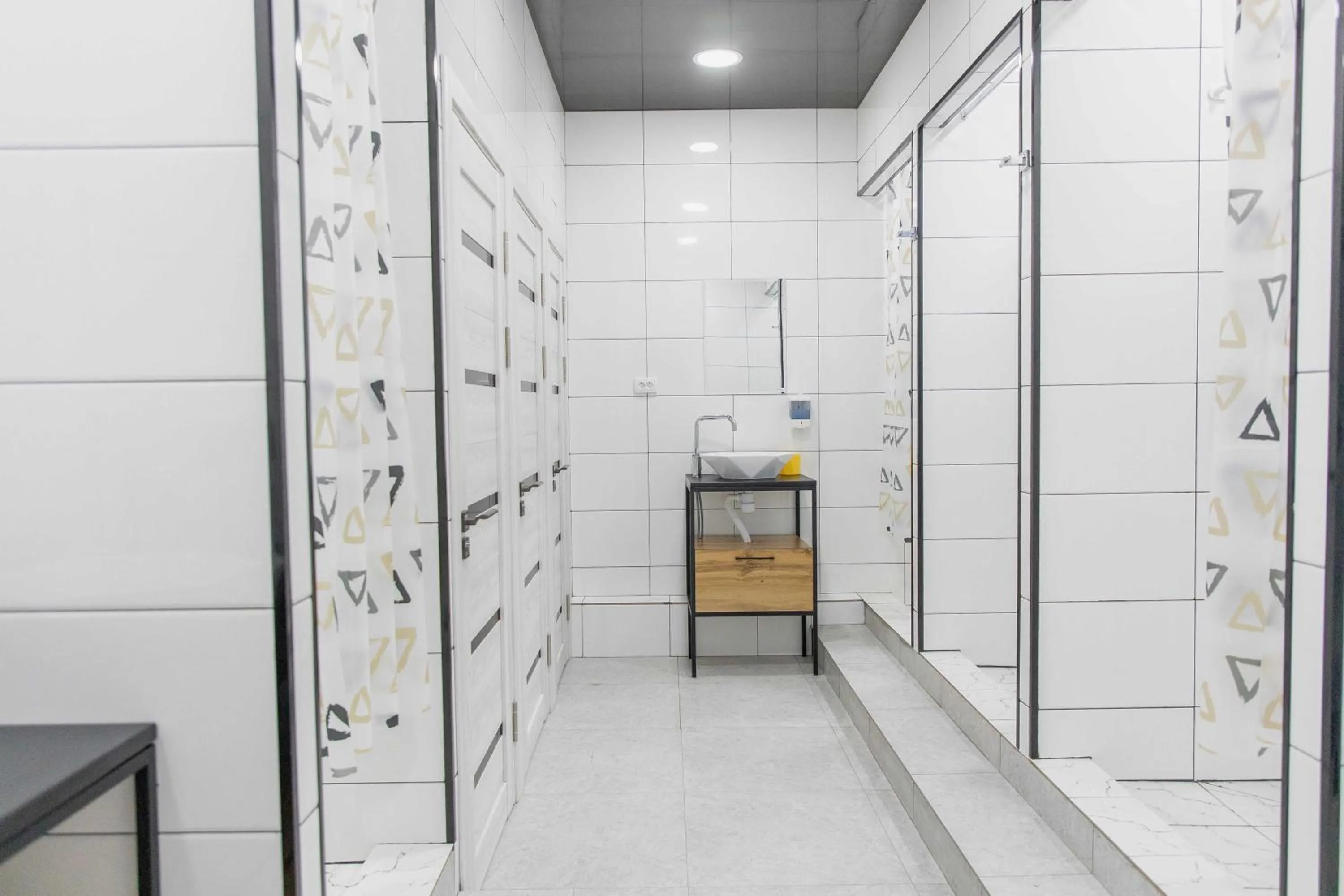 Bathroom in Safarov's Family Hostel