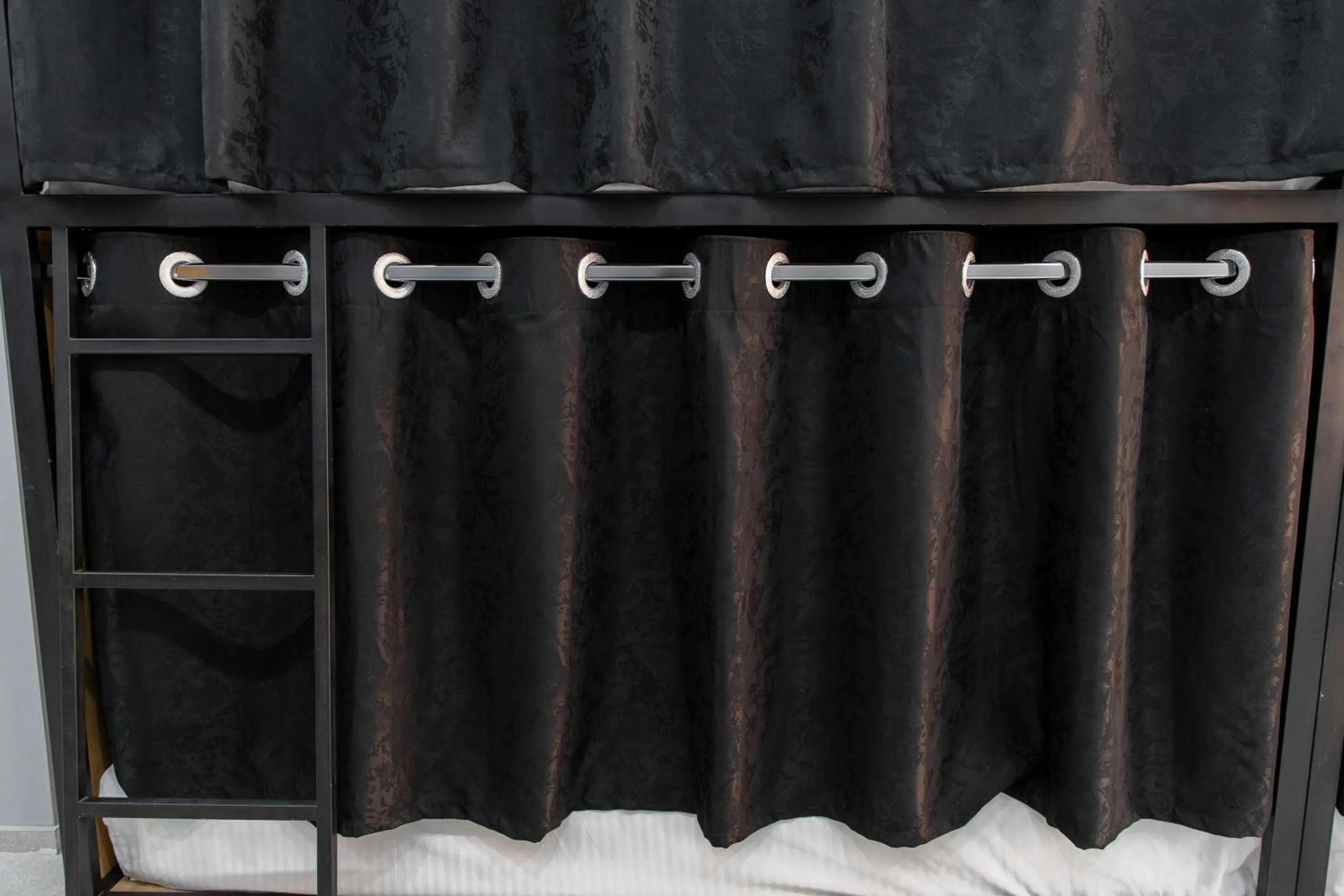 Safarov's Family Hostel