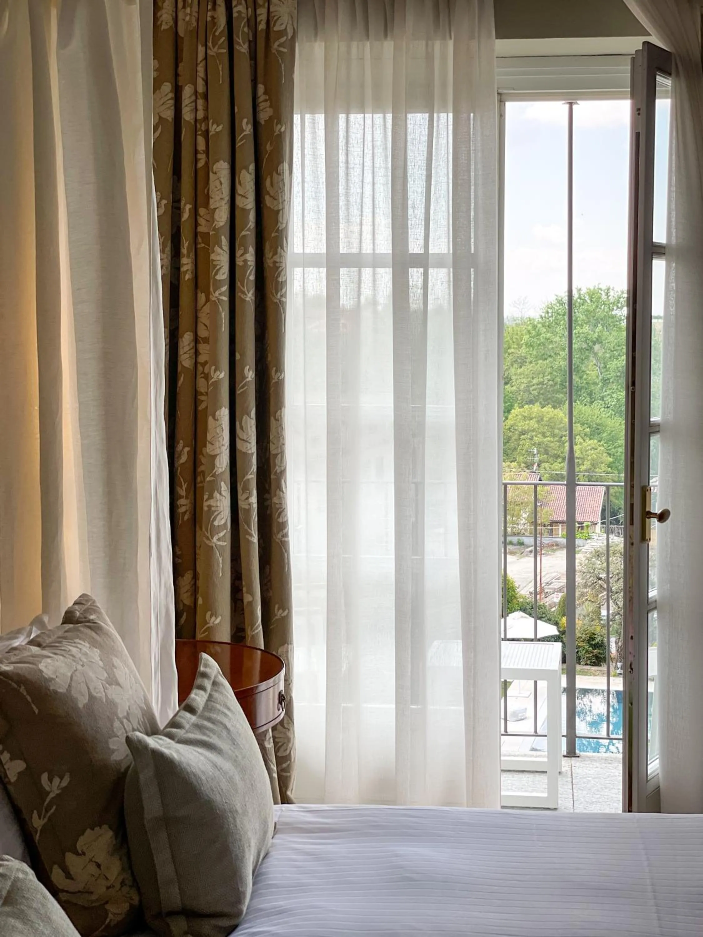 Balcony/Terrace, Bed in Corte Gondina Boutique Hotel