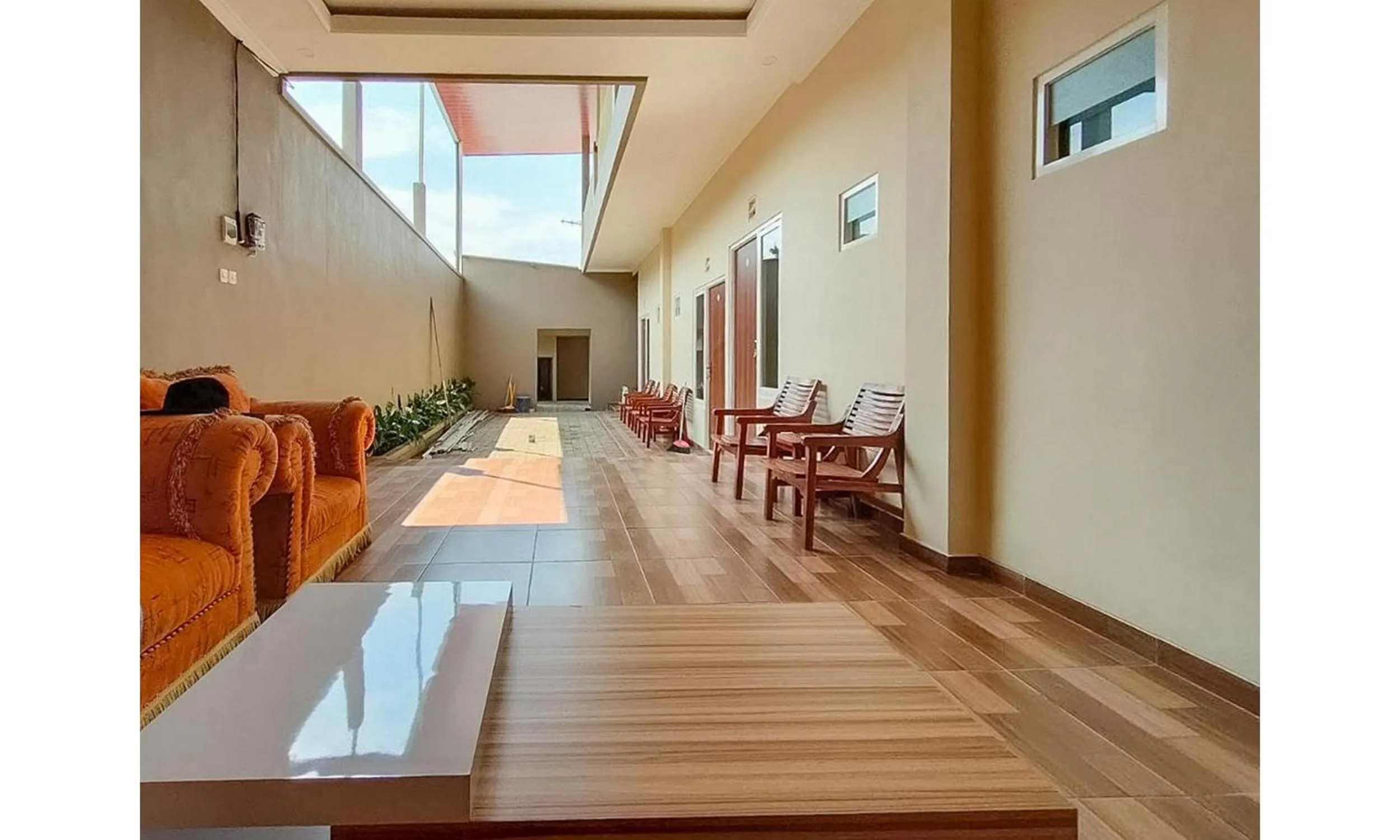 RedDoorz near BNS Batu