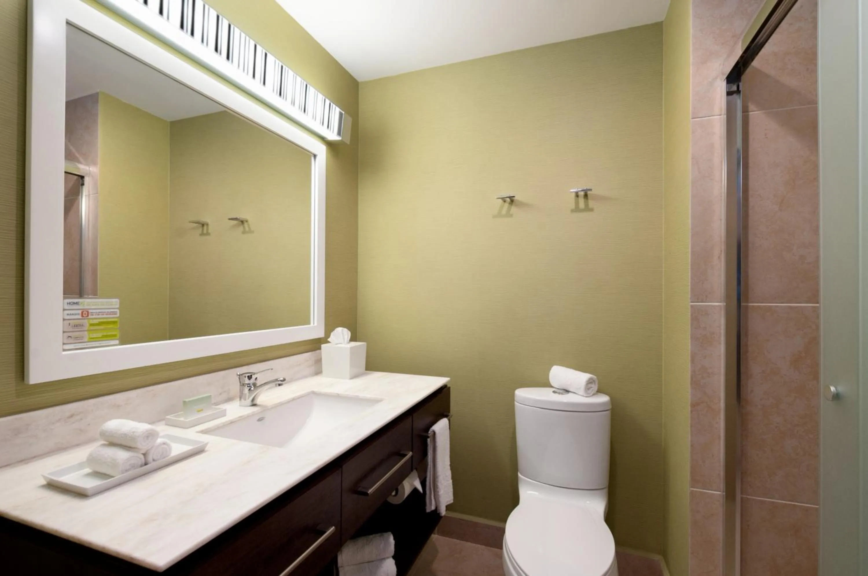 Bathroom in Homewood Suites by Hilton Queretaro