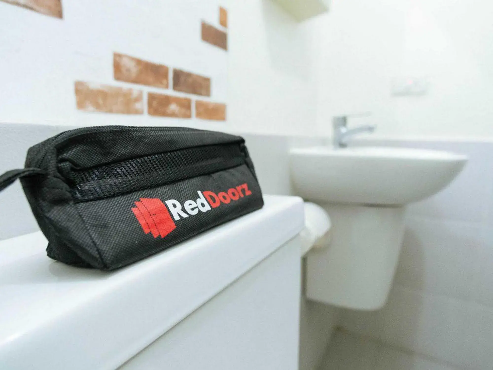 RedDoorz at Hotel Rumberpon Sorong RedDoorz at Hotel Rumberpon Sorong