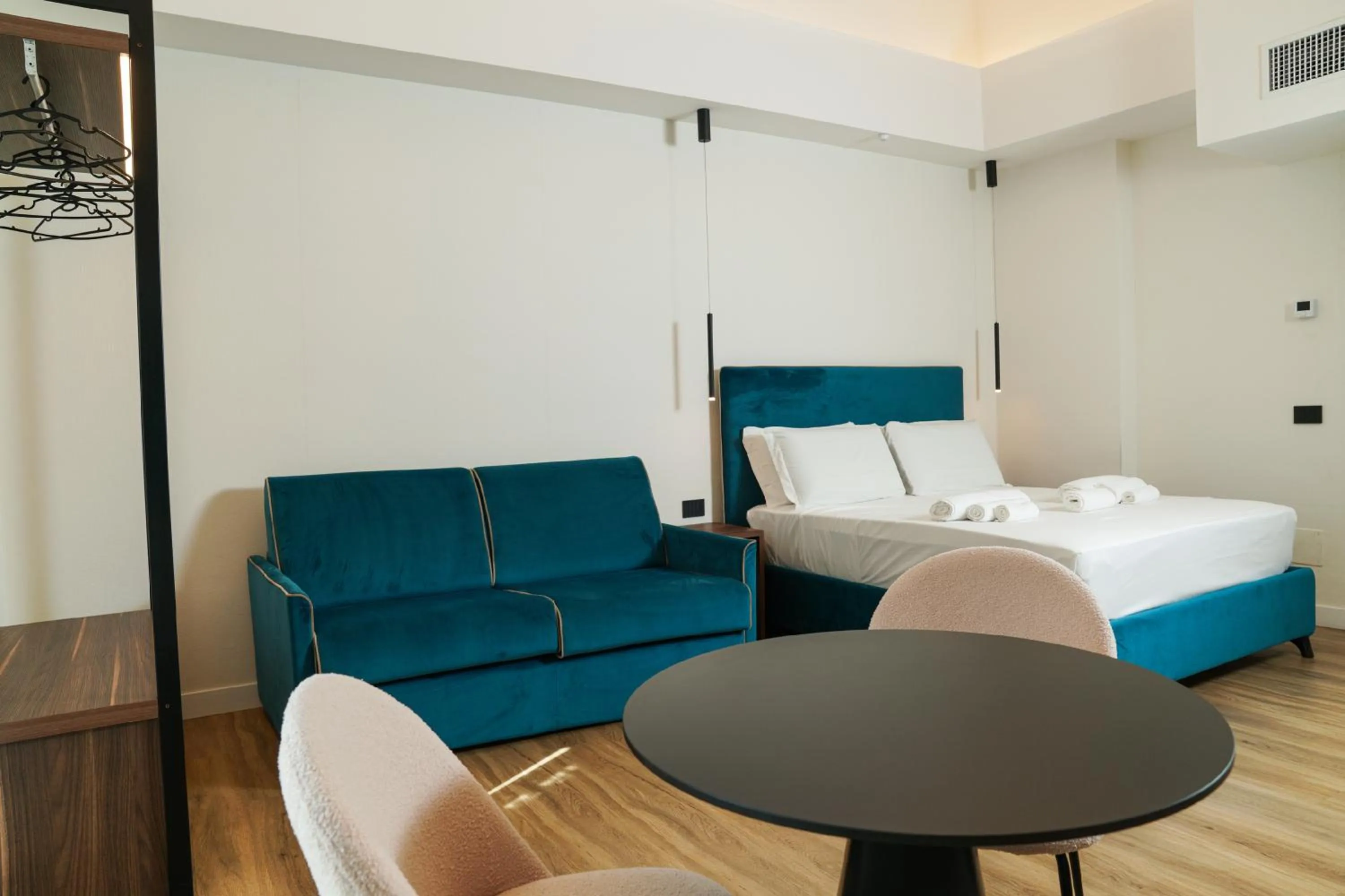 Bedroom, Bed in Hotel Il Tesoro Pompeiano