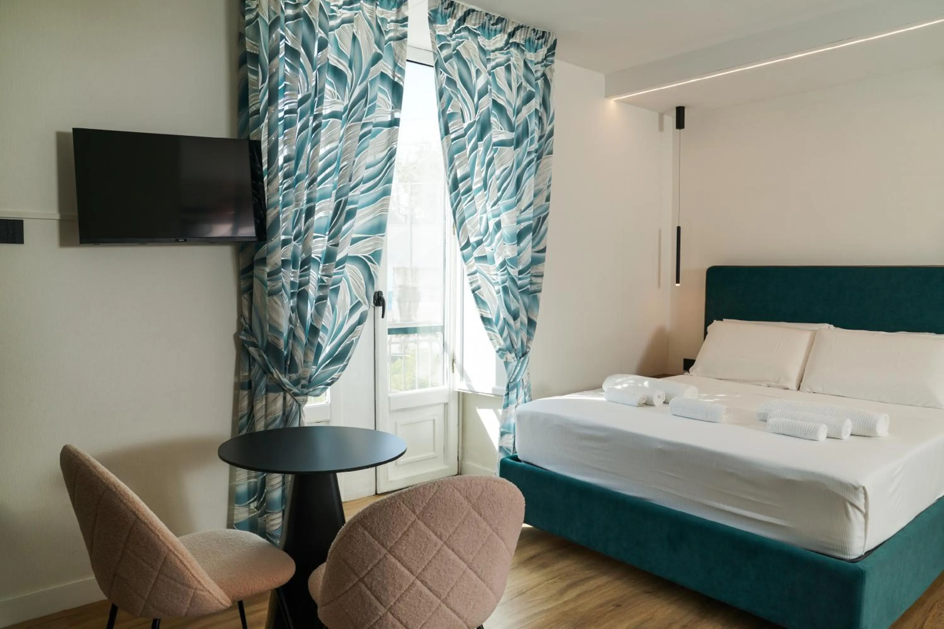 Bedroom, Bed in Hotel Il Tesoro Pompeiano