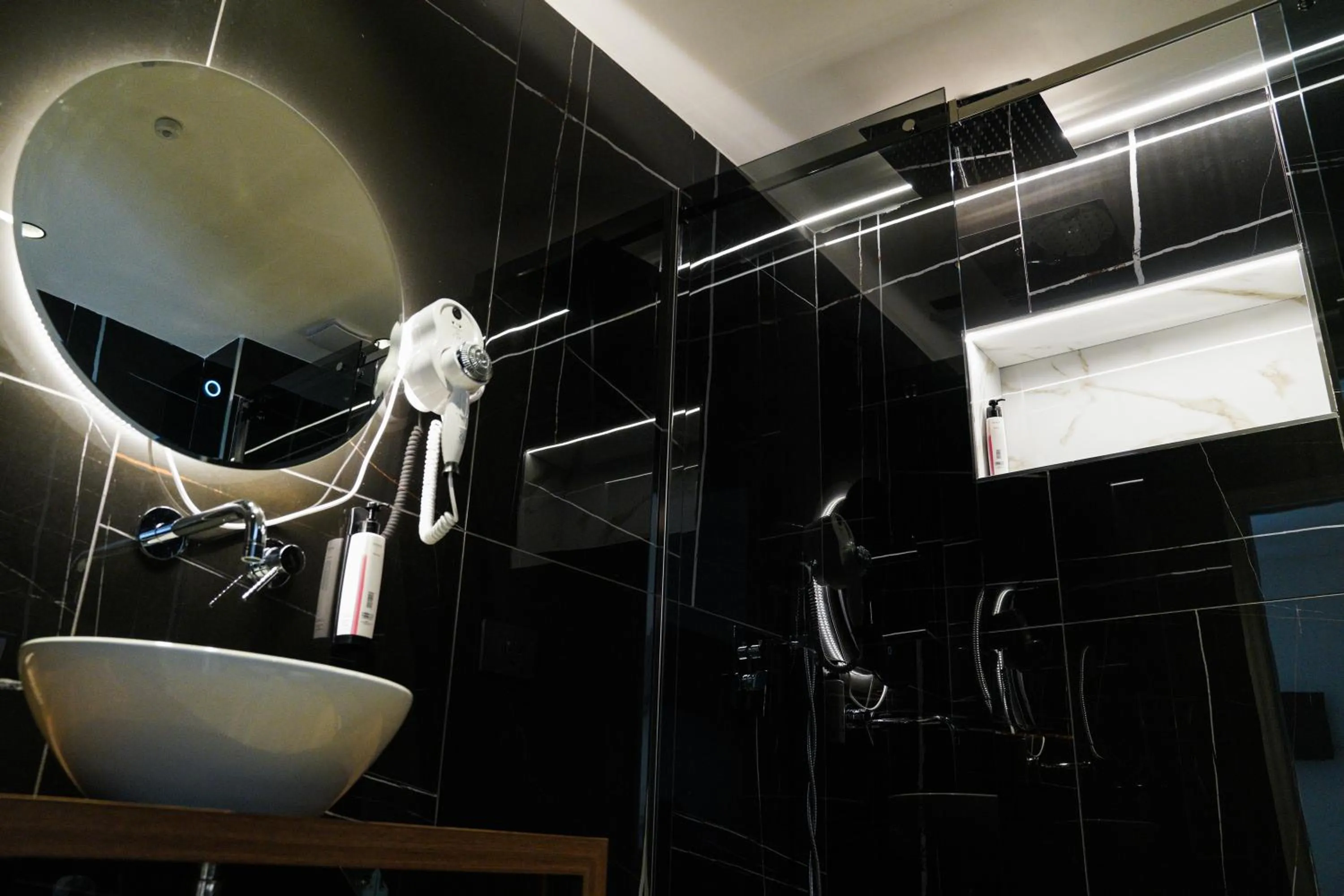Bathroom in Hotel Il Tesoro Pompeiano