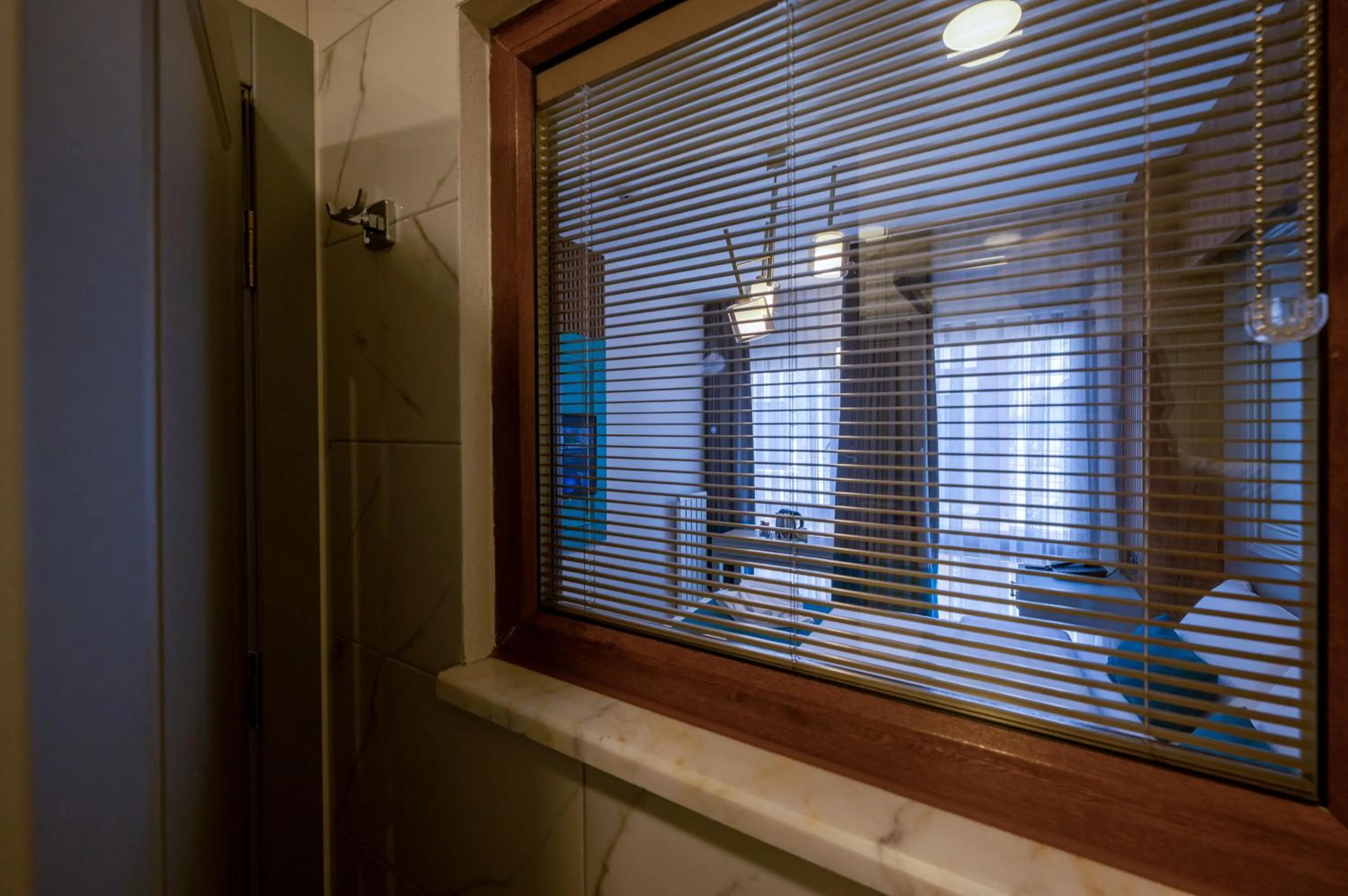 Bathroom in Lynda Hotel