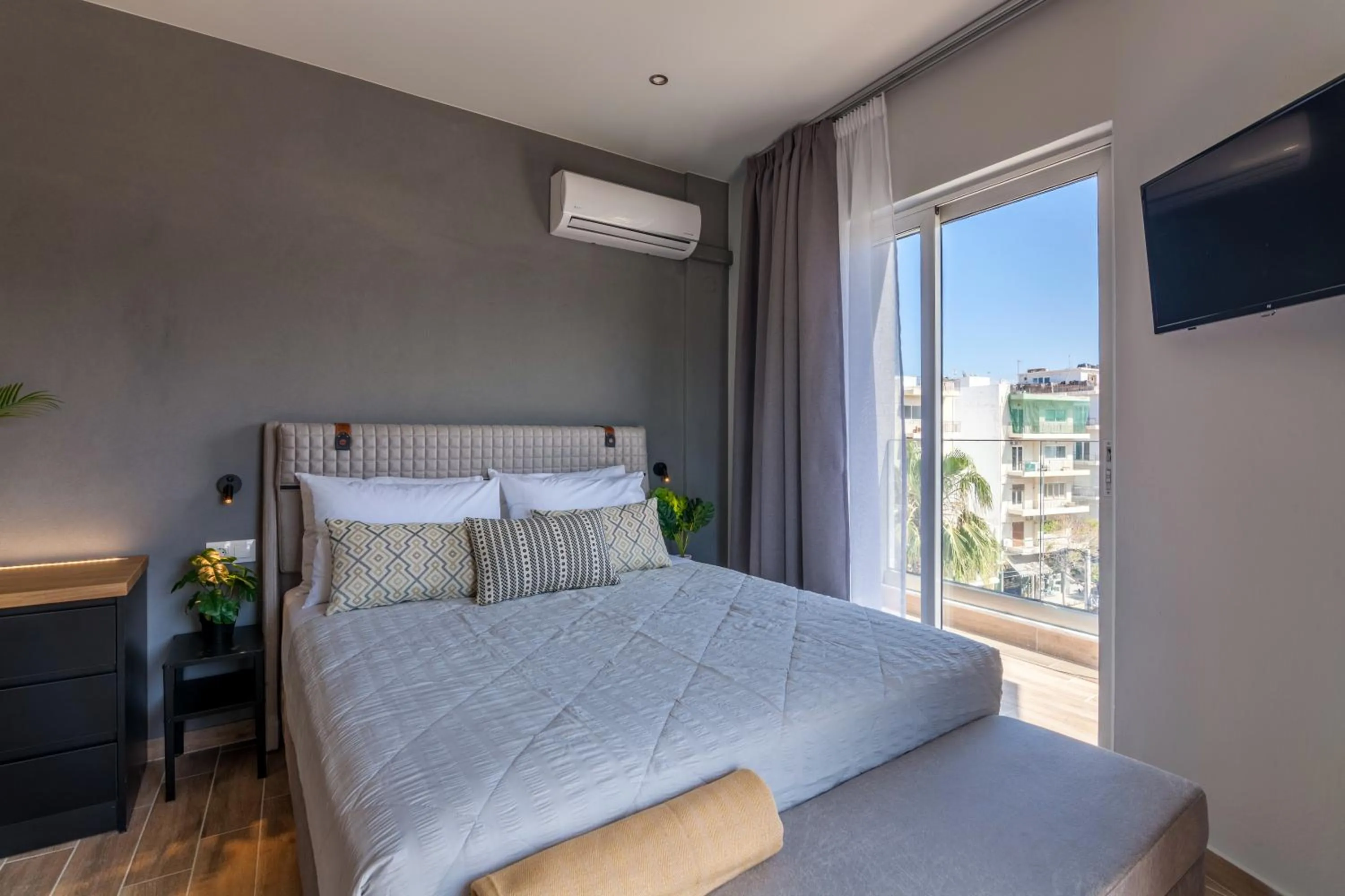 Bed in Raise Kornarou City Stay