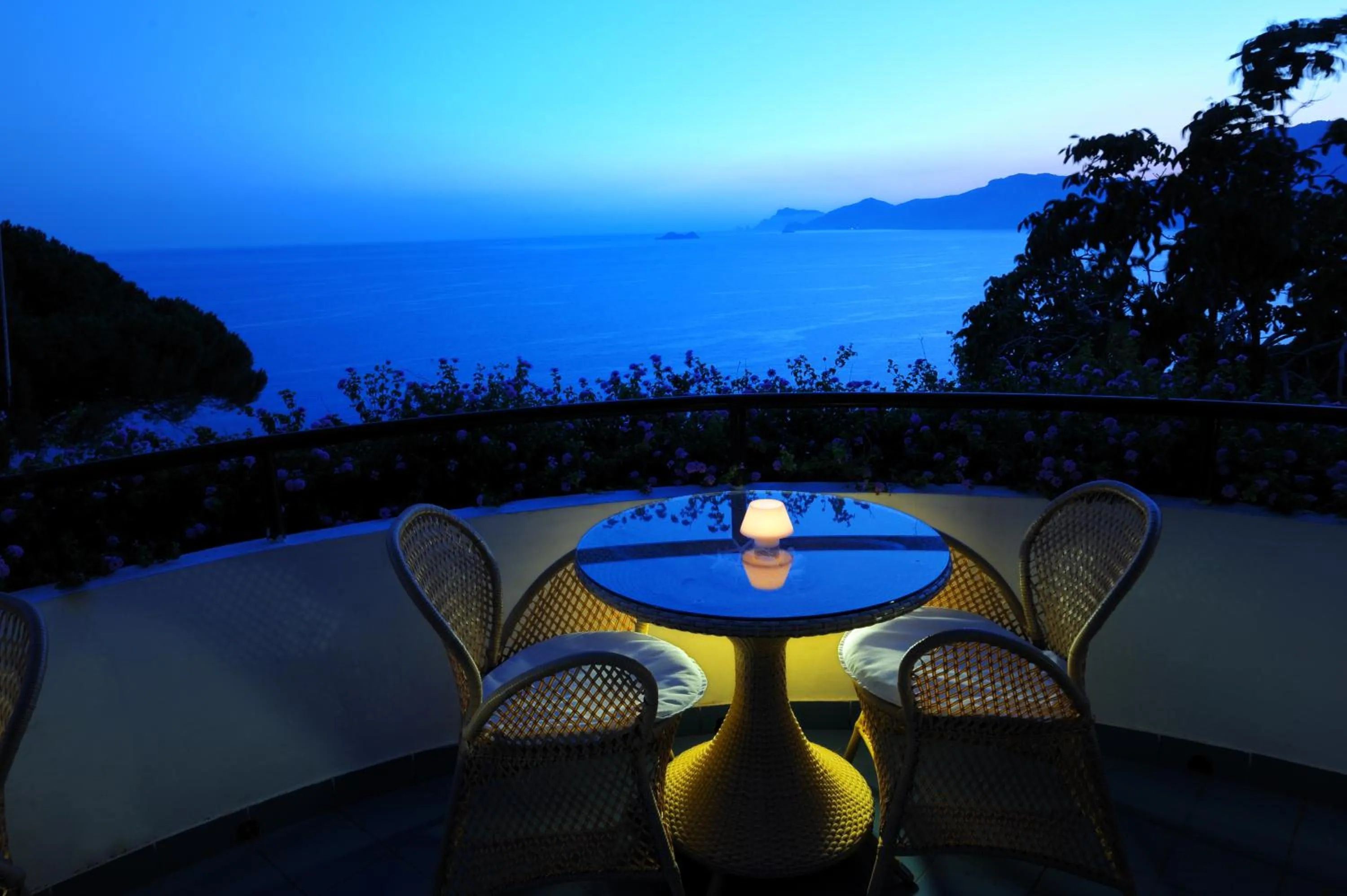 Night in Hotel Il Pino