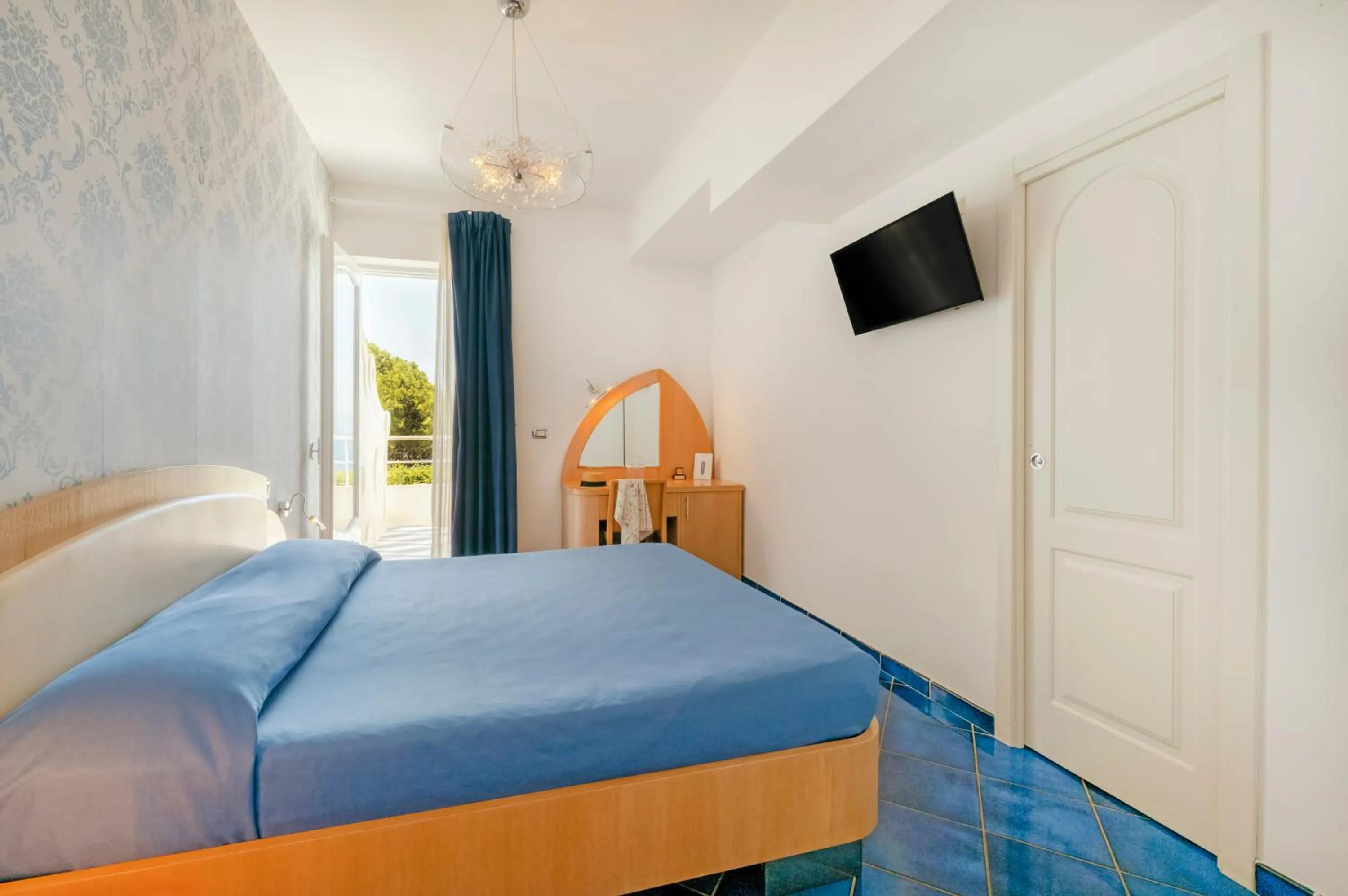 Photo of the whole room, Bed in Hotel Il Pino