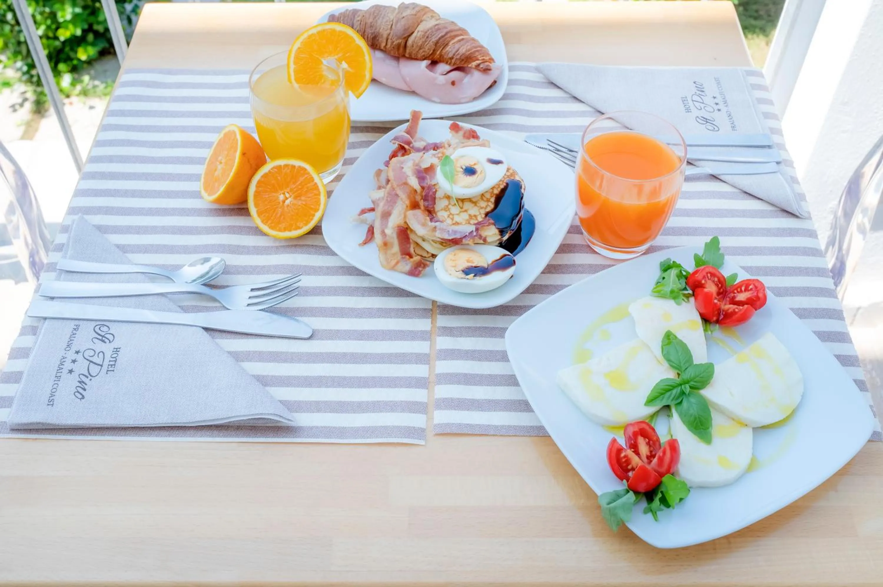 Food and drinks in Hotel Il Pino