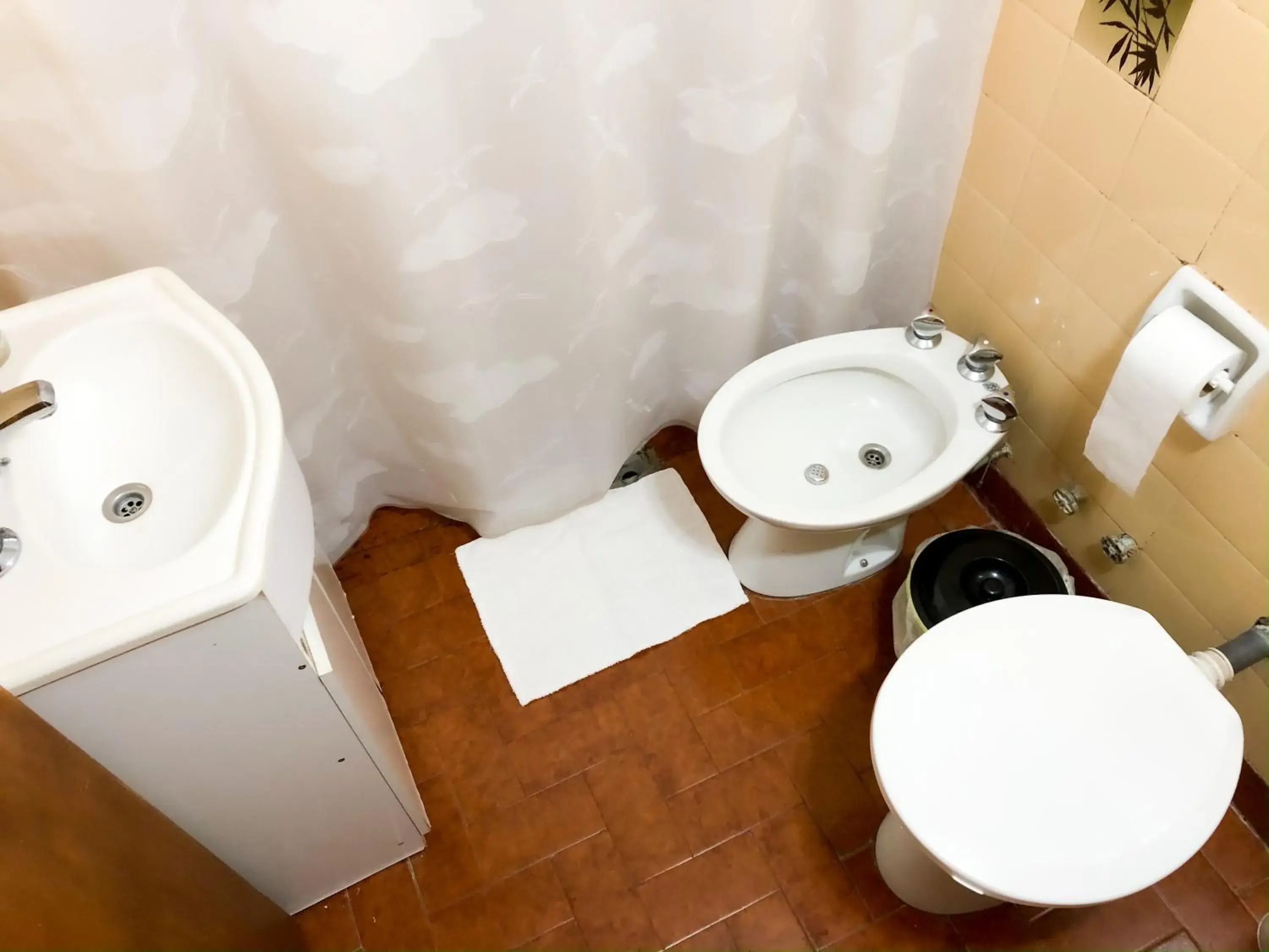 Budget Twin Room in Hotel Panorama Budget Twin Room in Hotel Panorama