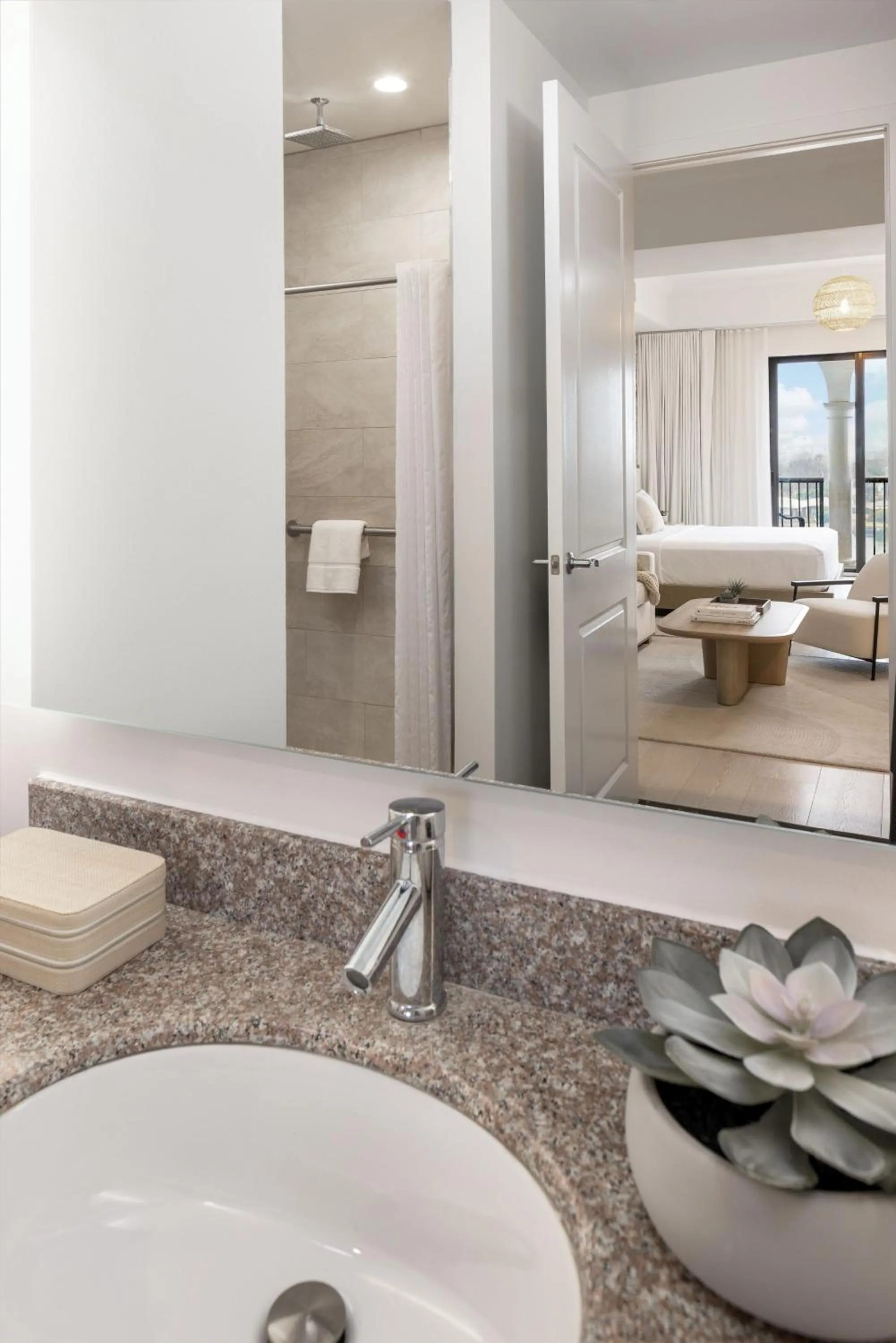 Bathroom in The Hotel Zamora