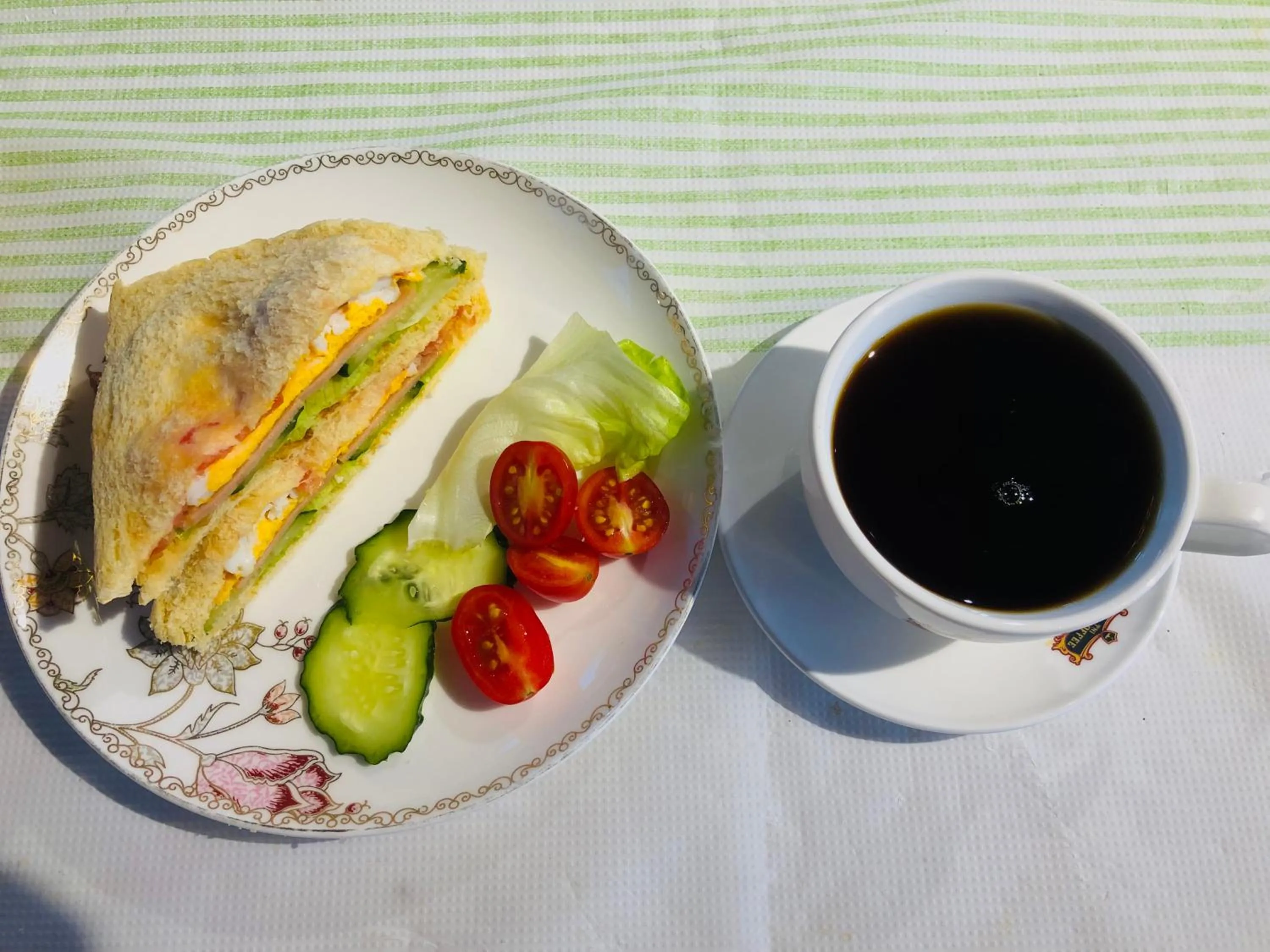 Breakfast in Yangshuo Mountain River Ballad Hotel - Free Yangshuo Train Station Pick Up and Drop Off