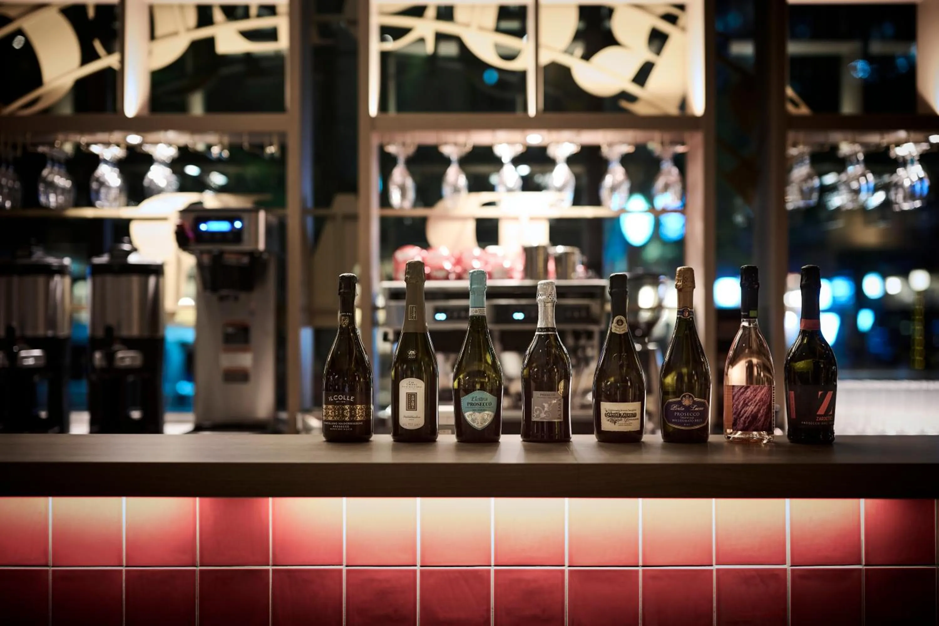 Lounge or bar in The Royal Park Canvas Ginza Corridor