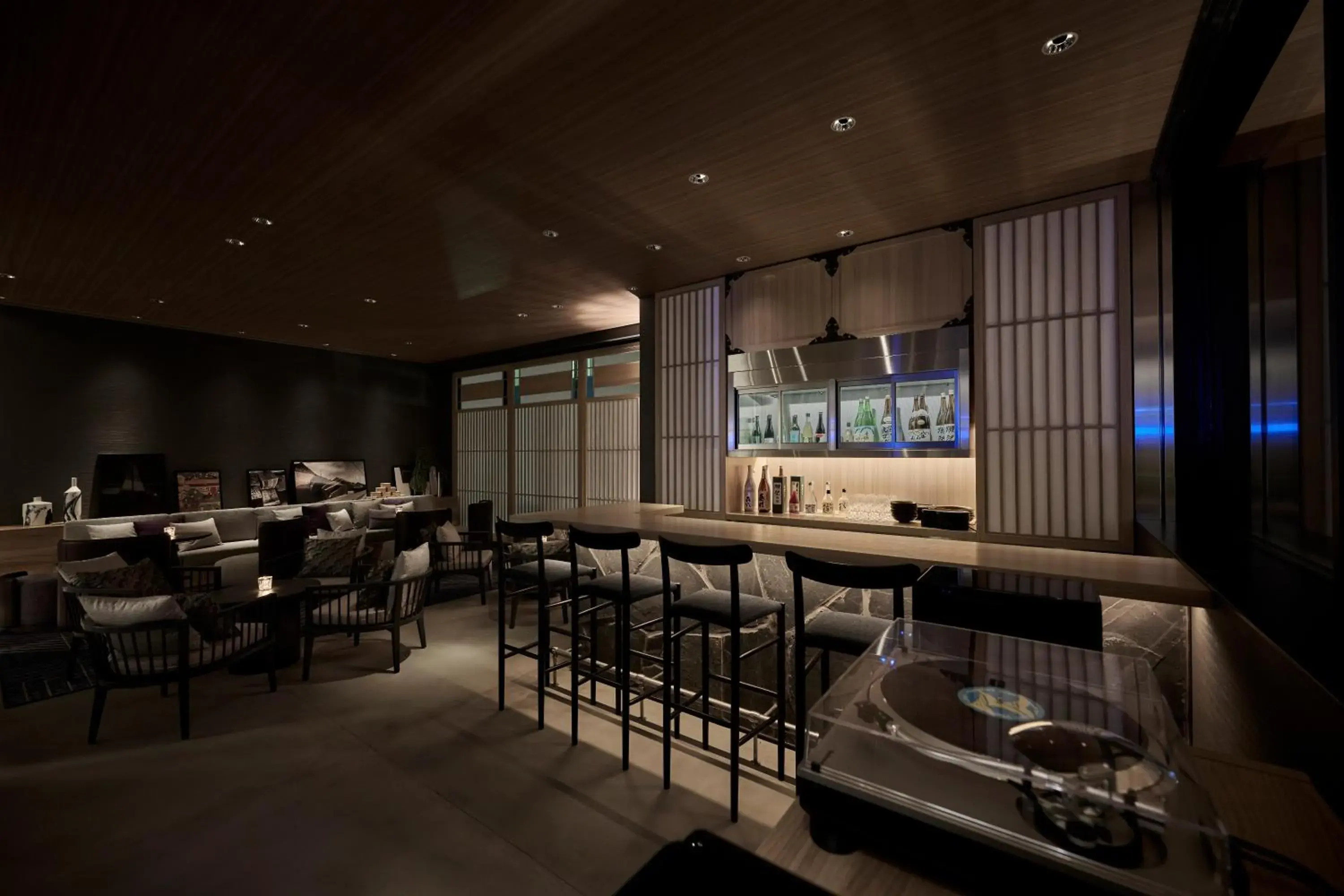 Lounge or bar in The Royal Park Canvas Ginza Corridor Lounge or bar in The Royal Park Canvas Ginza Corridor