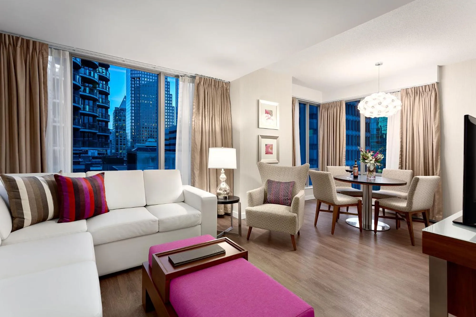 Living room in Auberge Vancouver Hotel