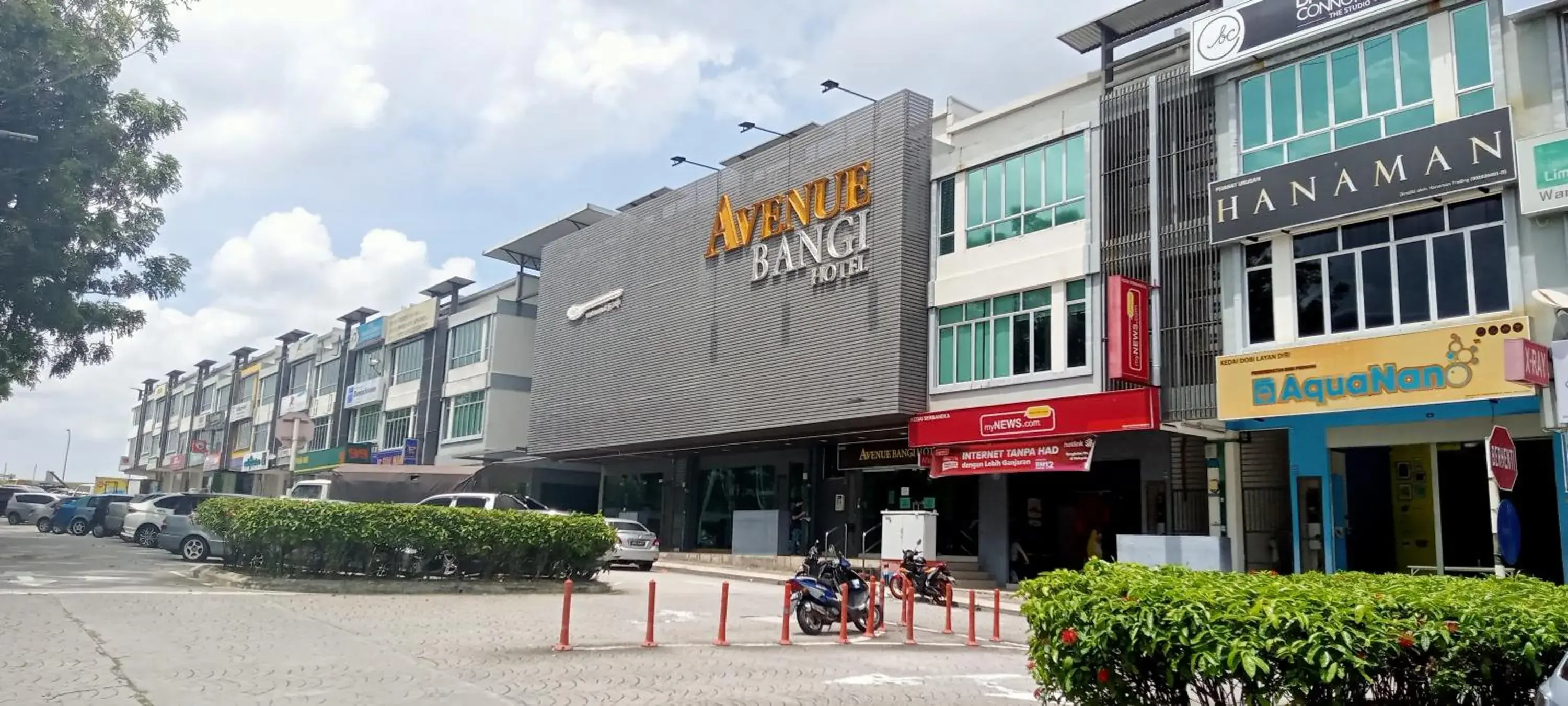 Property building in AVENUE BANGI HOTEL Property building in AVENUE BANGI HOTEL