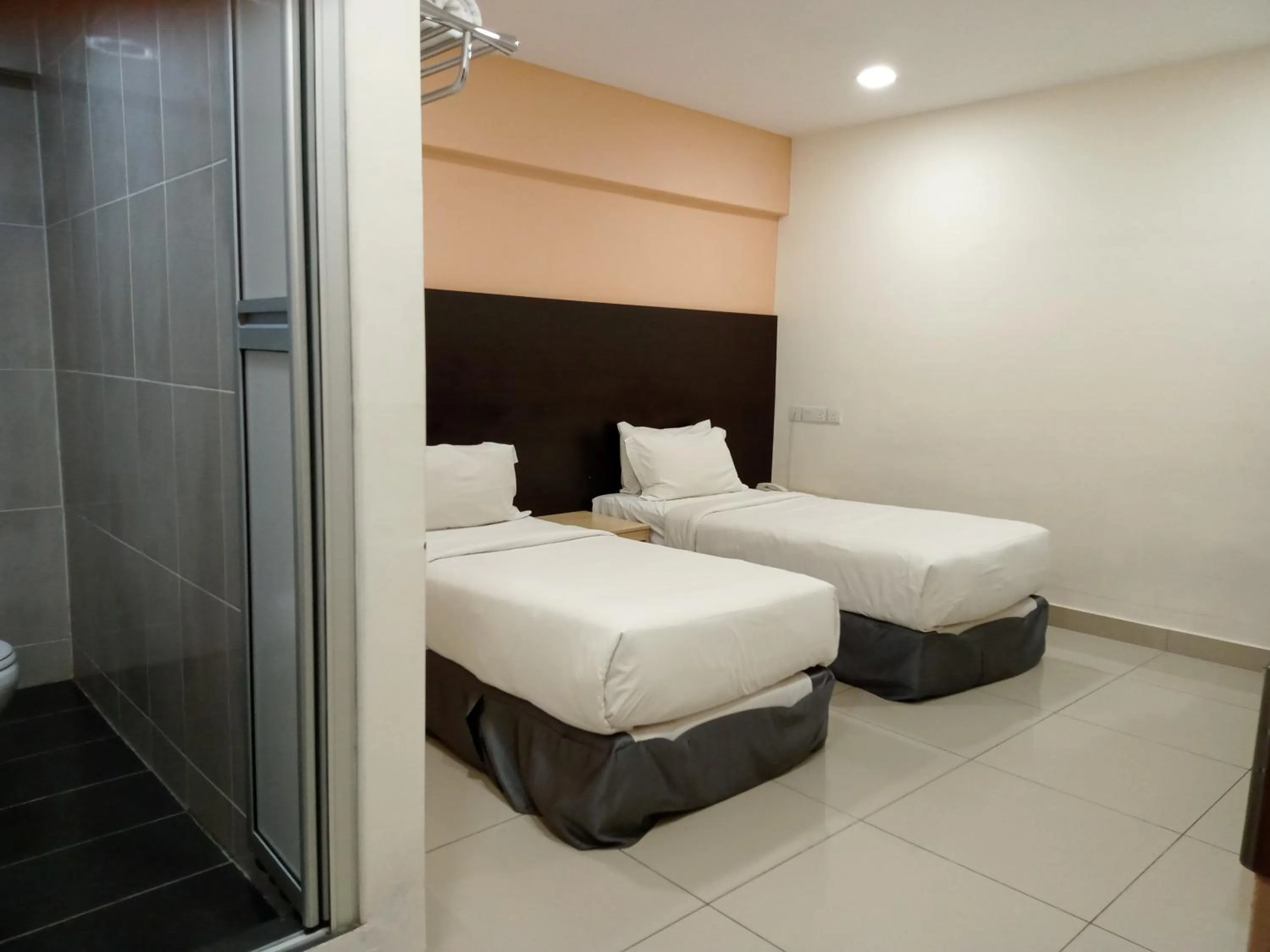 Bed in AVENUE BANGI HOTEL