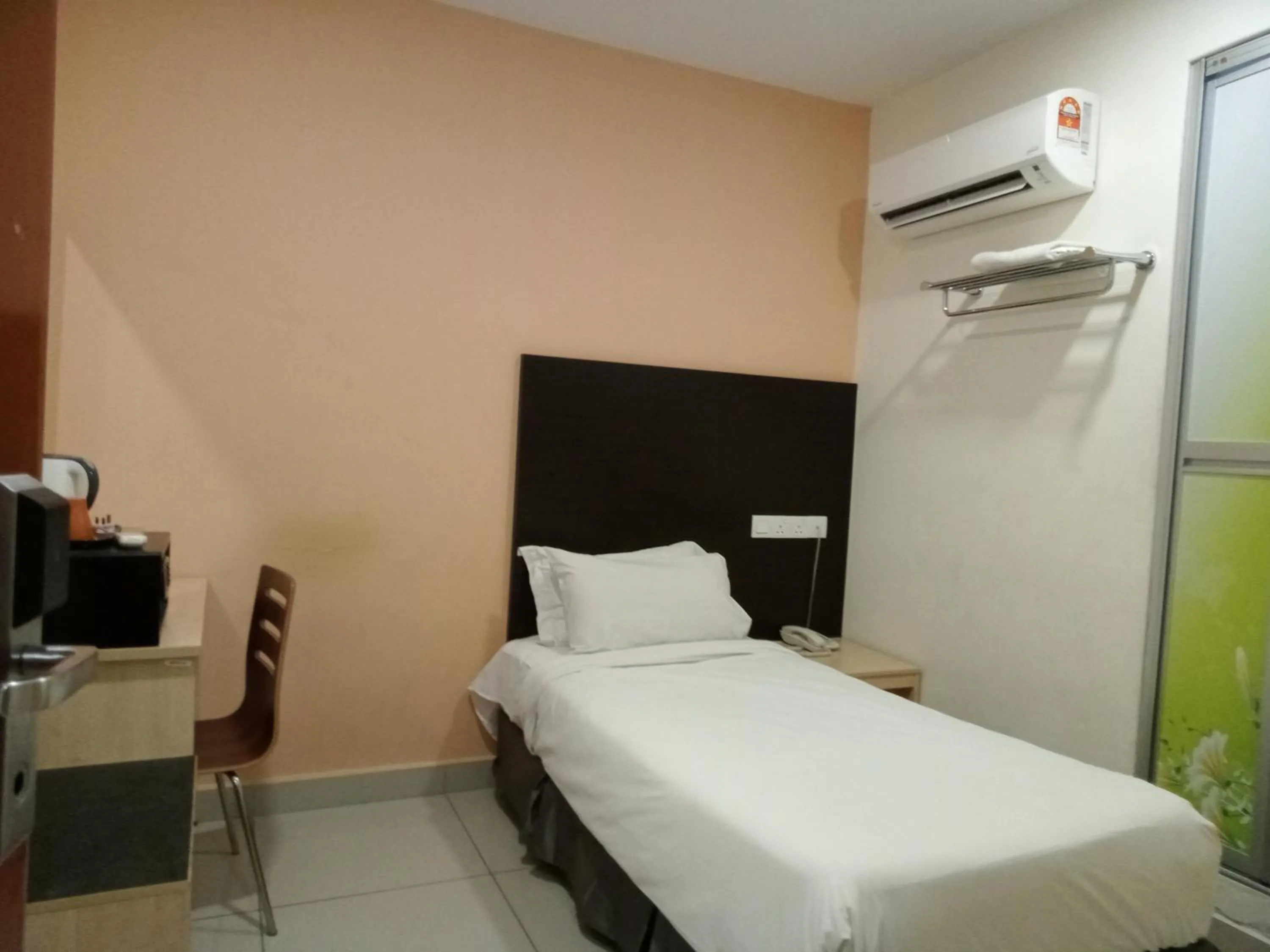 Bedroom, Bed in AVENUE BANGI HOTEL