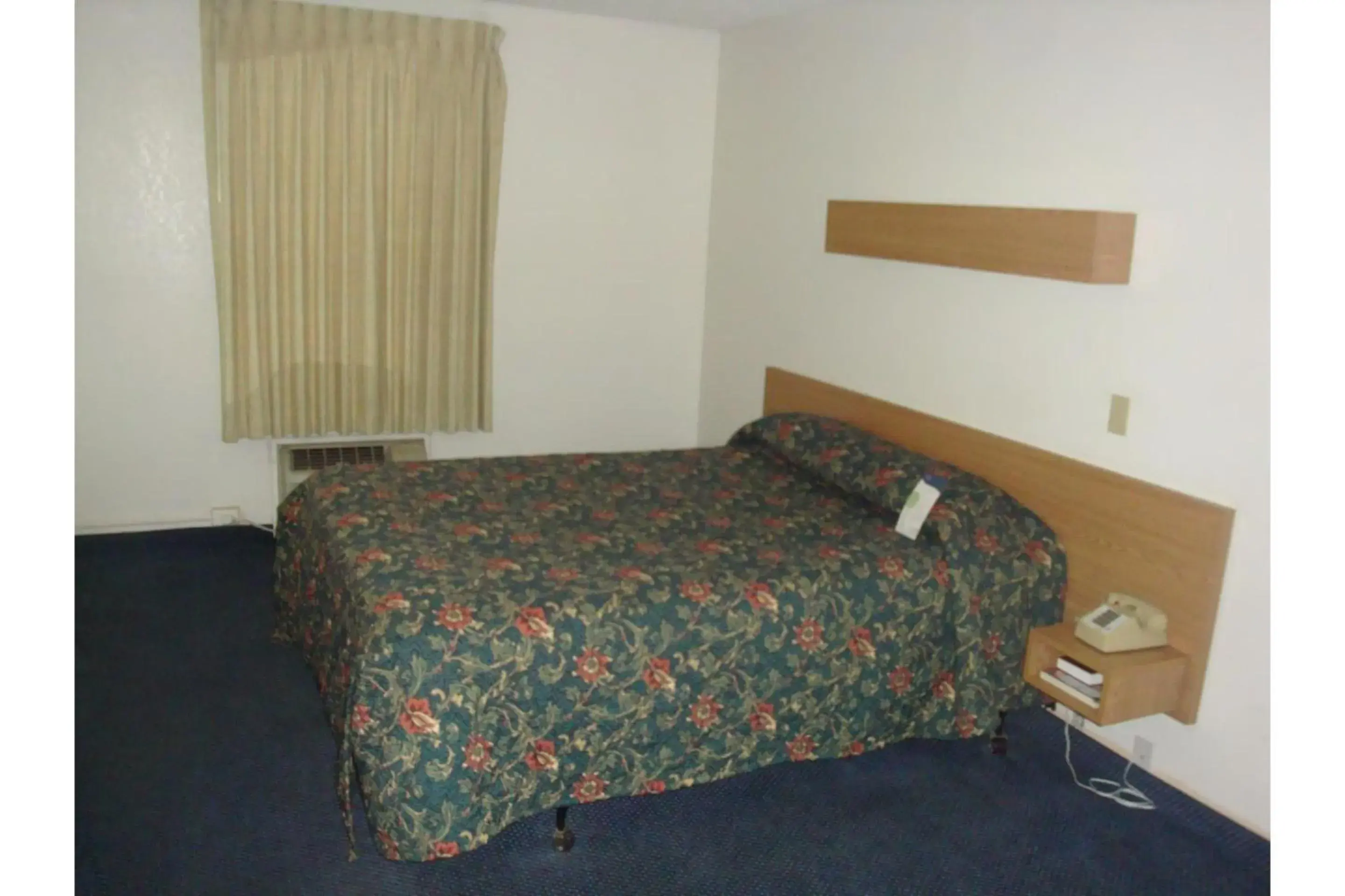 Queen Bed Accessible Non-Smoking in Travelers Inn by Hotel O Lake Havasu City Queen Bed Accessible Non-Smoking in Travelers Inn by Hotel O Lake Havasu City
