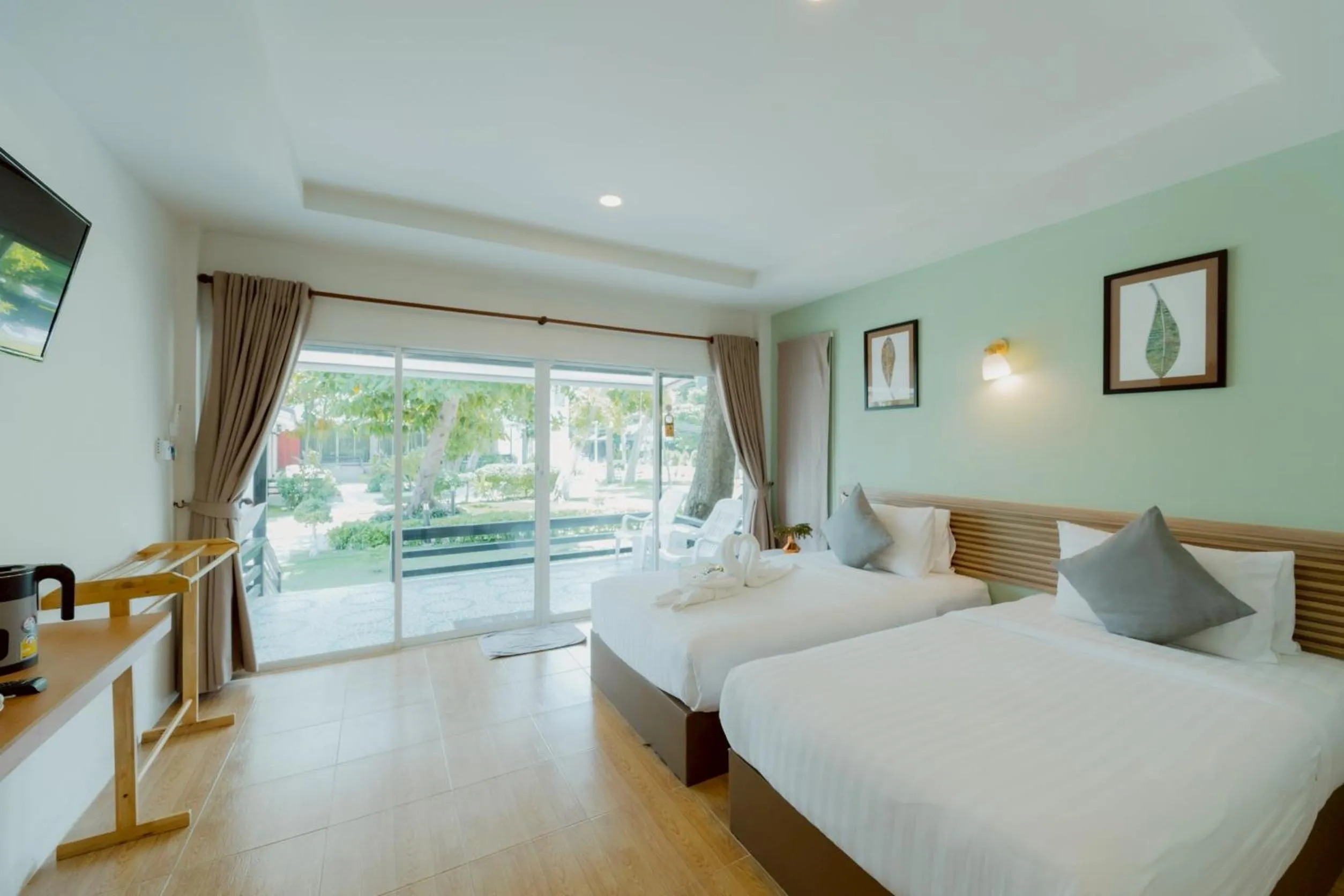 Bed in Samet Lucky Resort