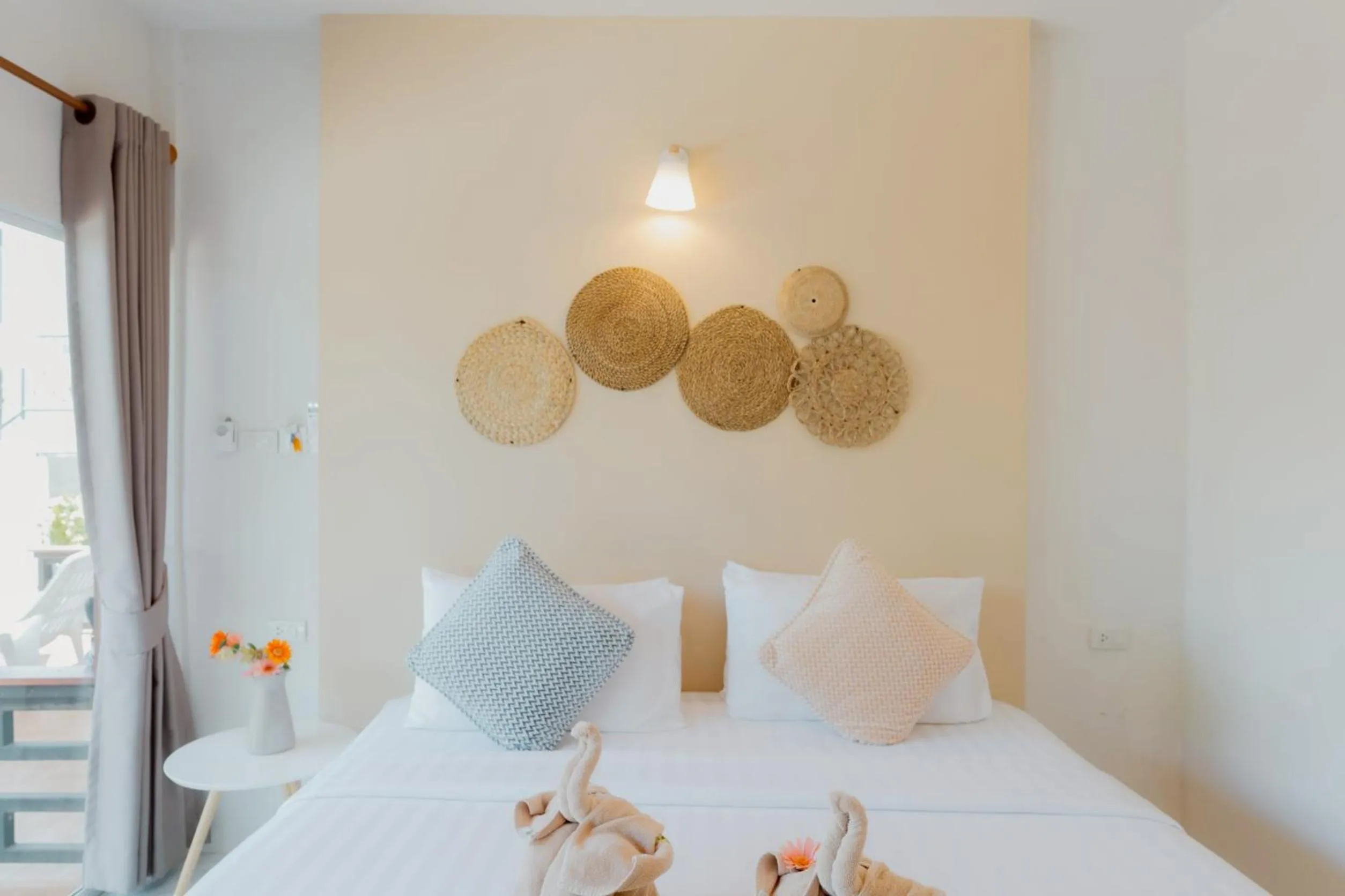 Bed in Samet Lucky Resort