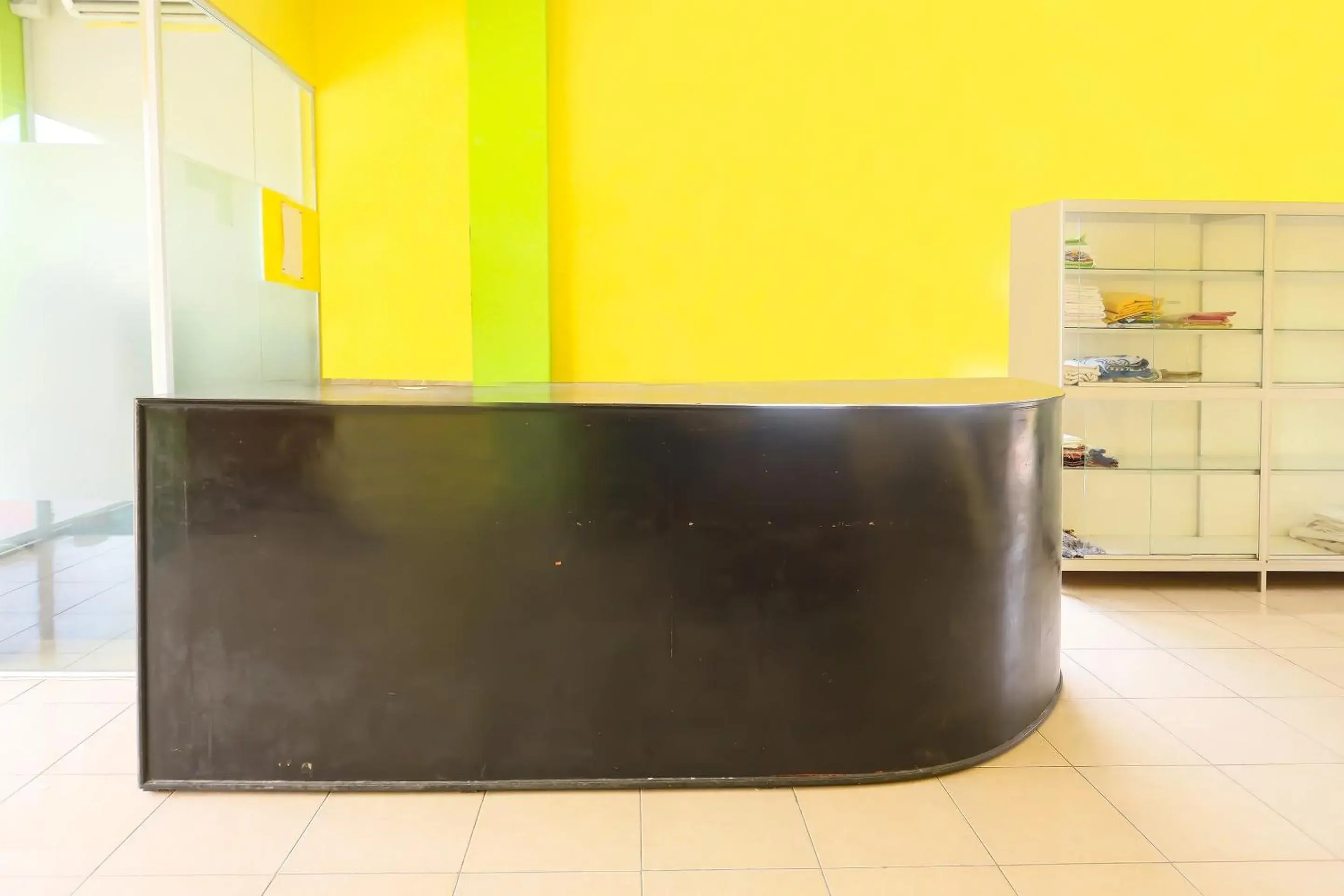 Lobby or reception in Hotel O Penginapan Sulthan Penyengat Syariah Lobby or reception in Hotel O Penginapan Sulthan Penyengat Syariah