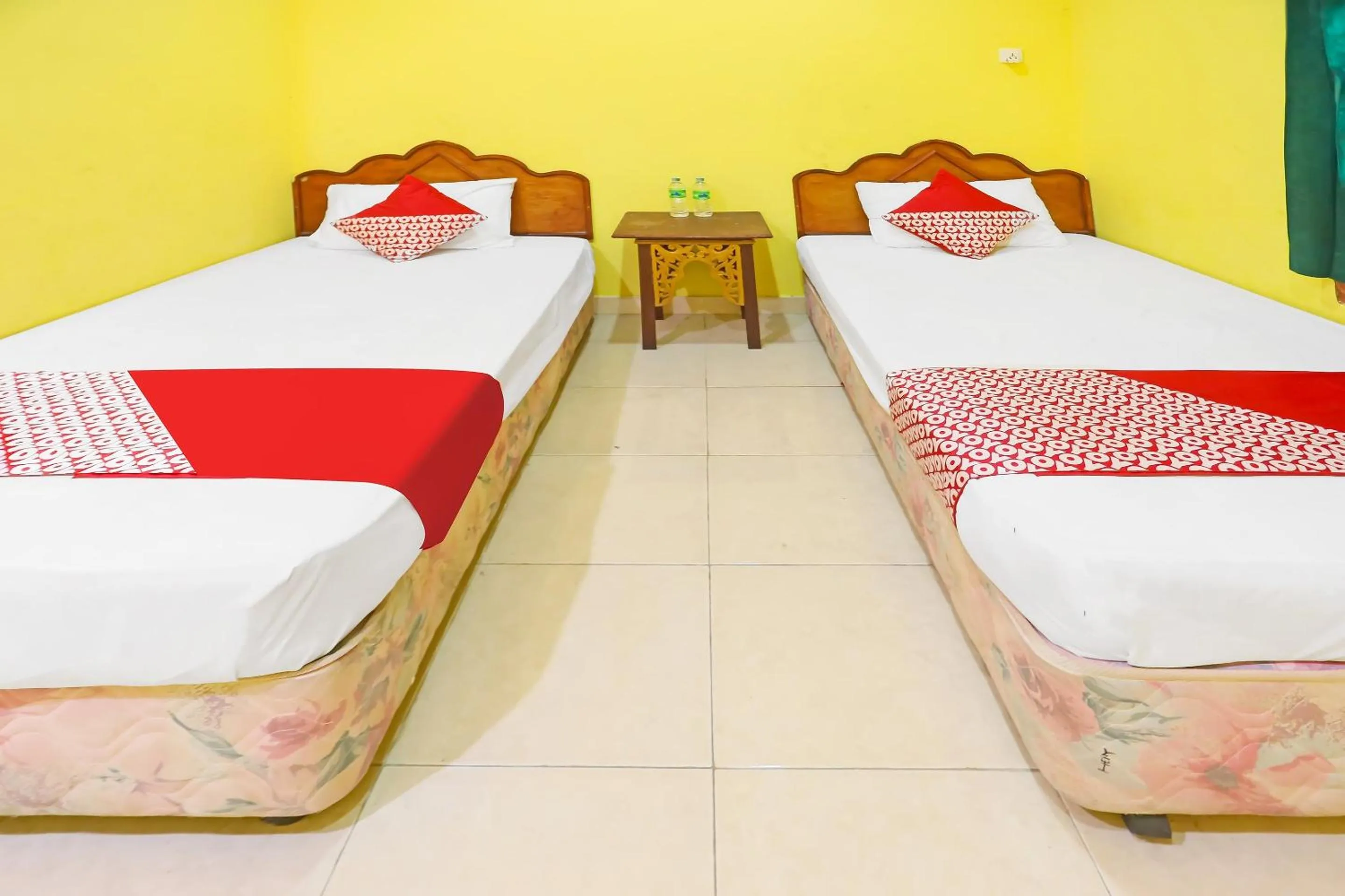 Bedroom, Bed in Hotel O Penginapan Sulthan Penyengat Syariah
