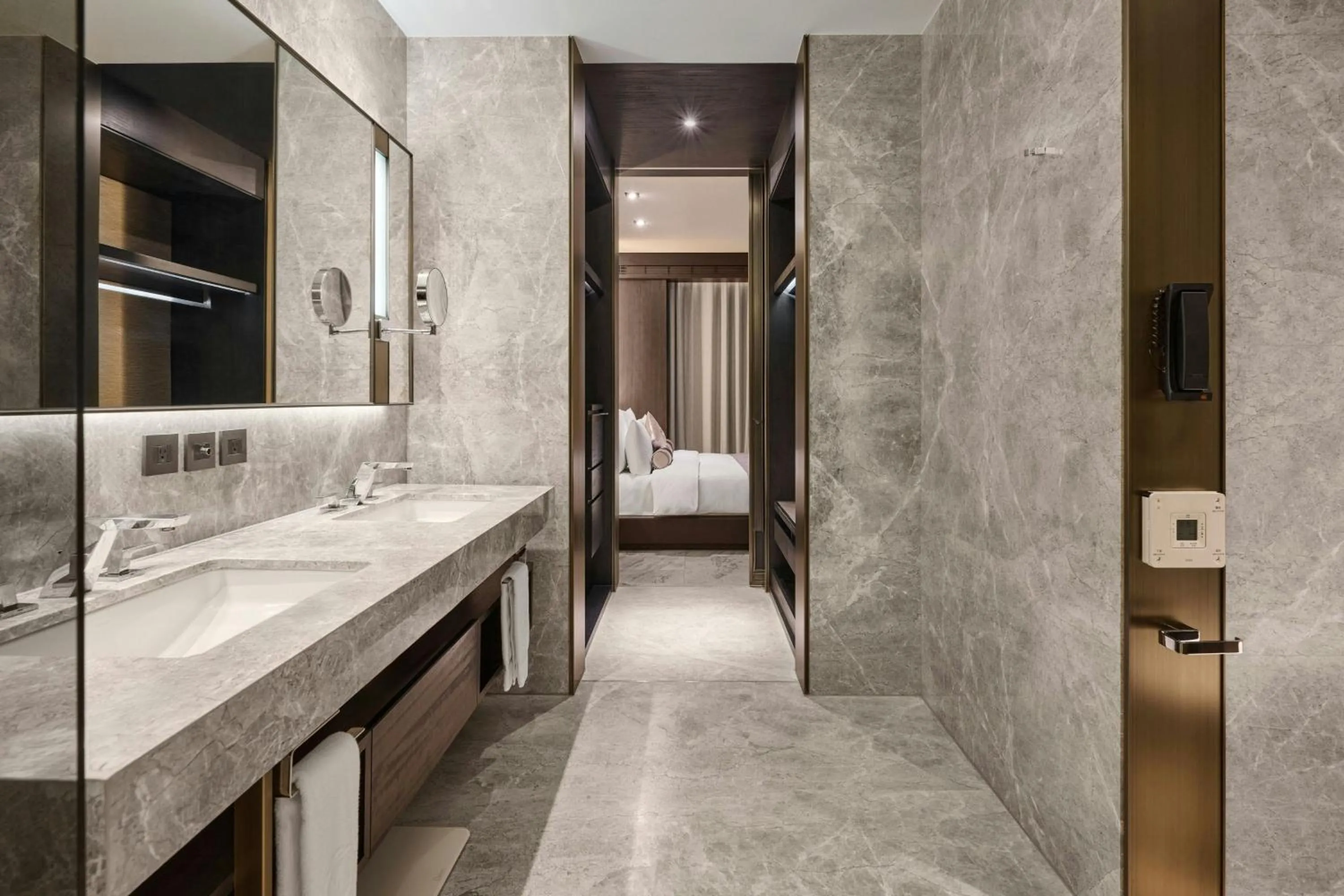 Bathroom, Bed in Madison Taipei, a Tribute Portfolio Hotel