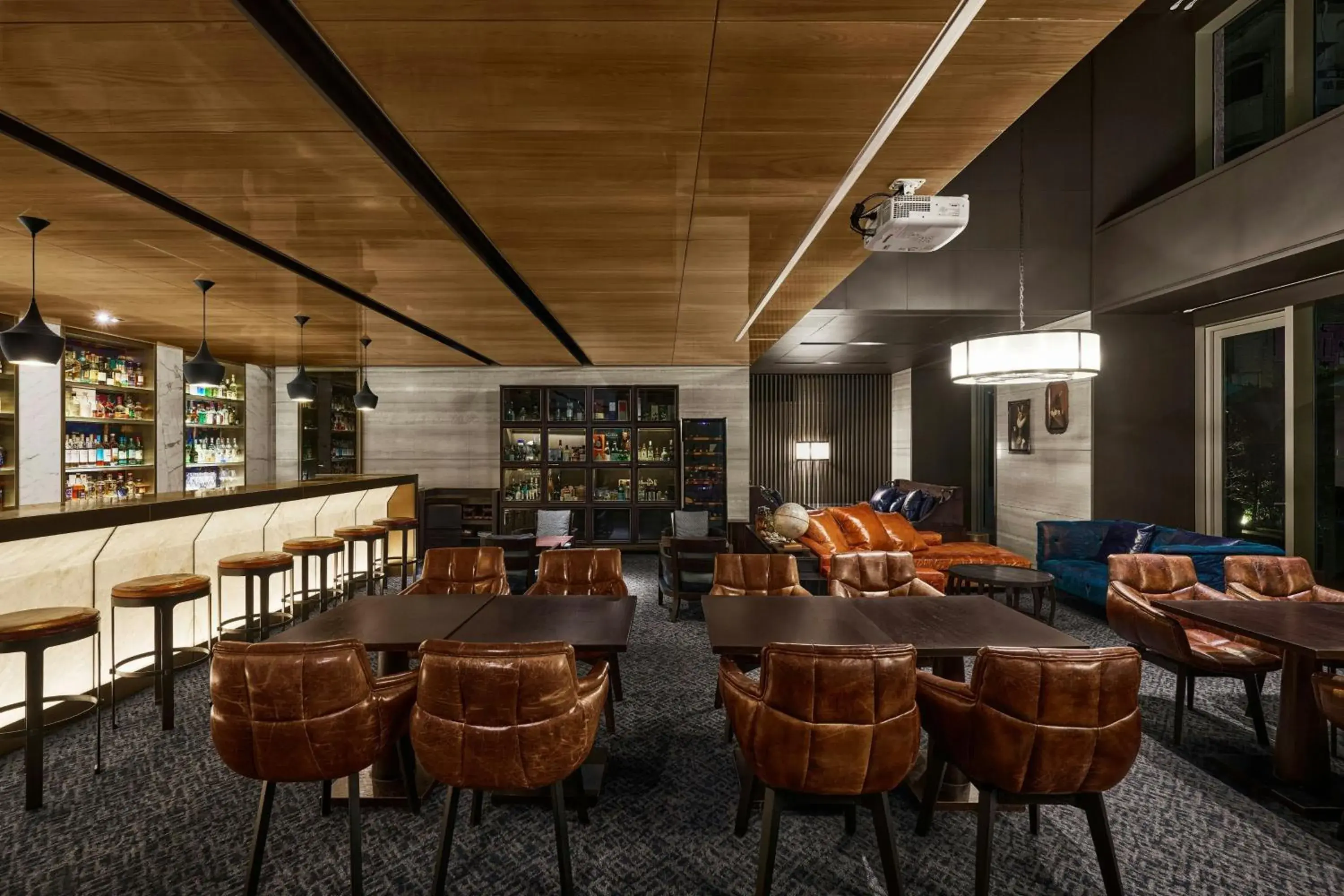 Lounge or bar in Madison Taipei, a Tribute Portfolio Hotel Lounge or bar in Madison Taipei, a Tribute Portfolio Hotel