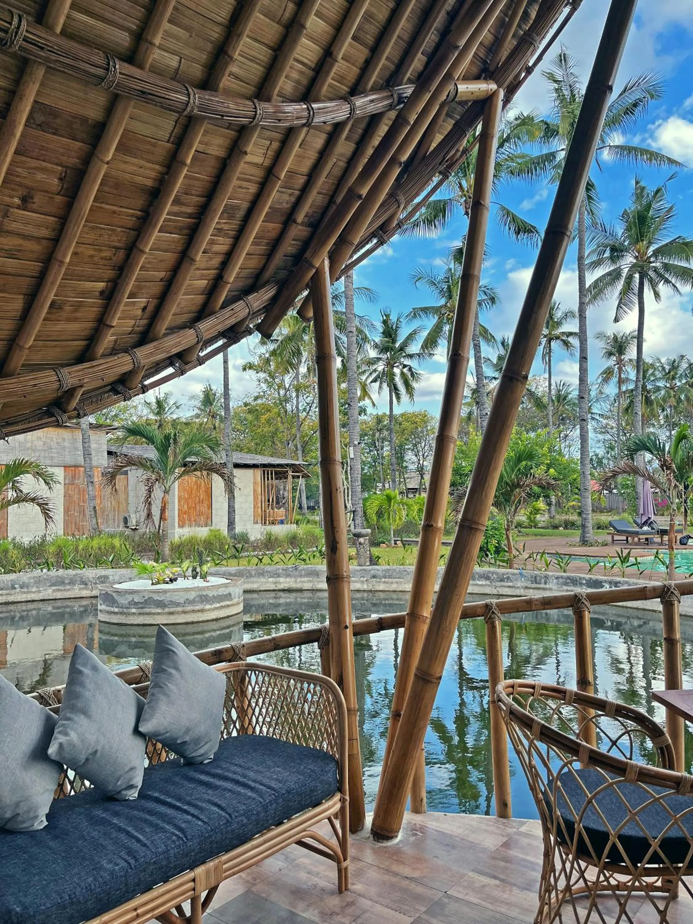 Pravasa Gili Resort by KajaNe