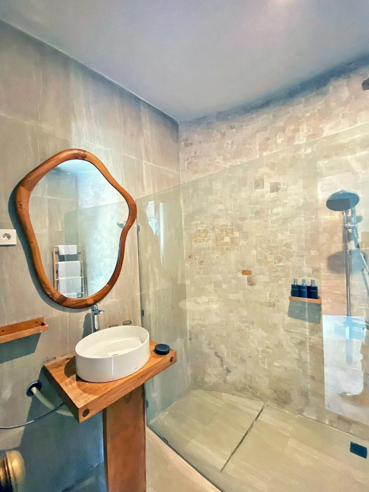 Pravasa Gili Resort by KajaNe