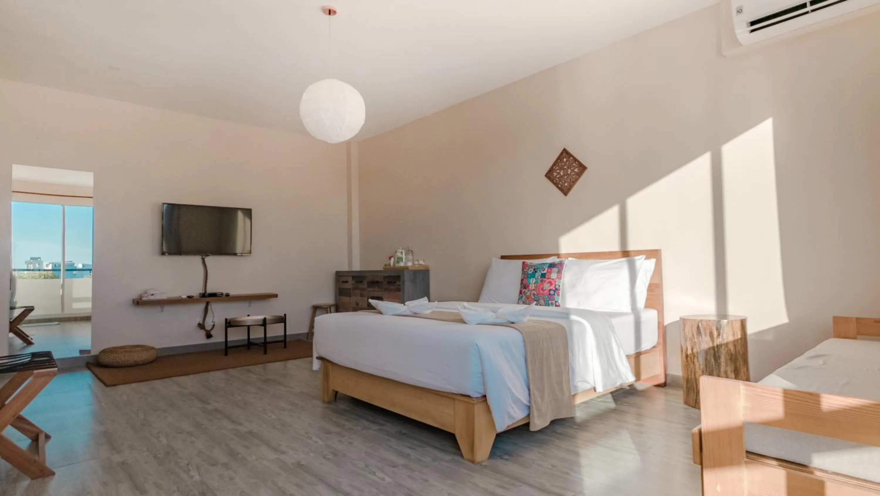 Bed in Lea Spa Hotel