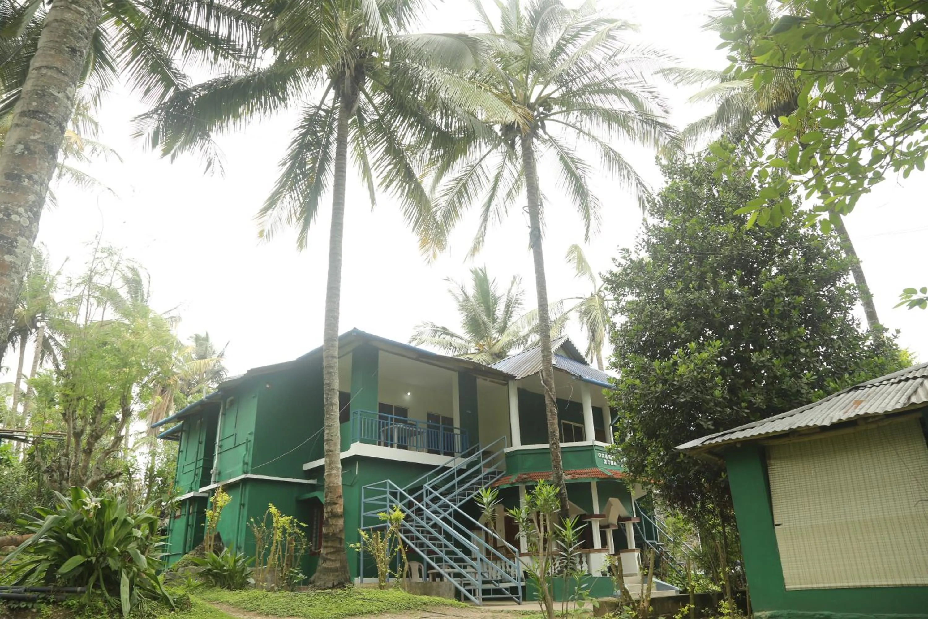 Property building in JUNGLE PARADISE FARM & GUEST HOUSE