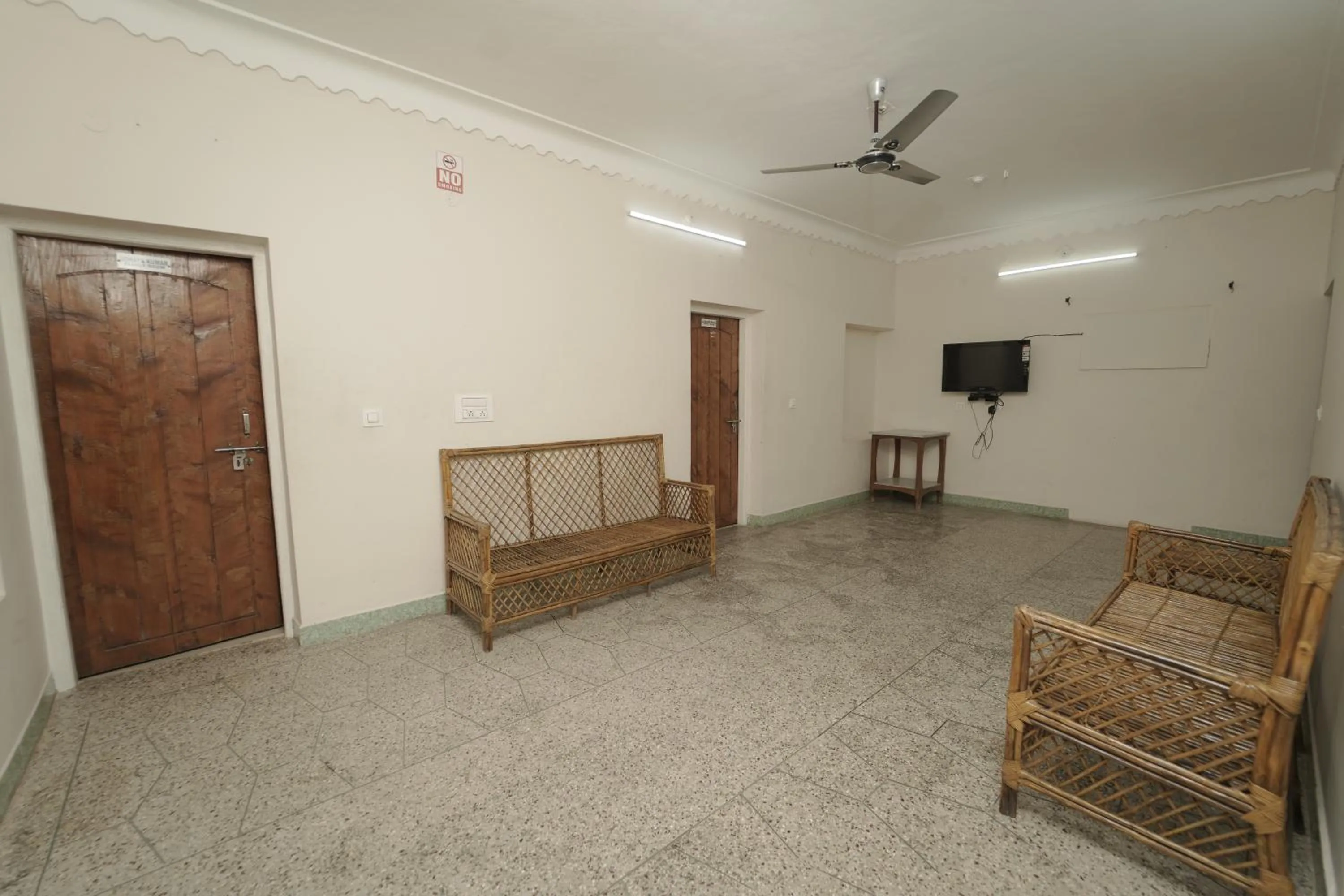 Living room in JUNGLE PARADISE FARM & GUEST HOUSE