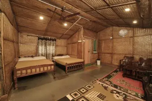 JUNGLE PARADISE FARM & GUEST HOUSE JUNGLE PARADISE FARM & GUEST HOUSE