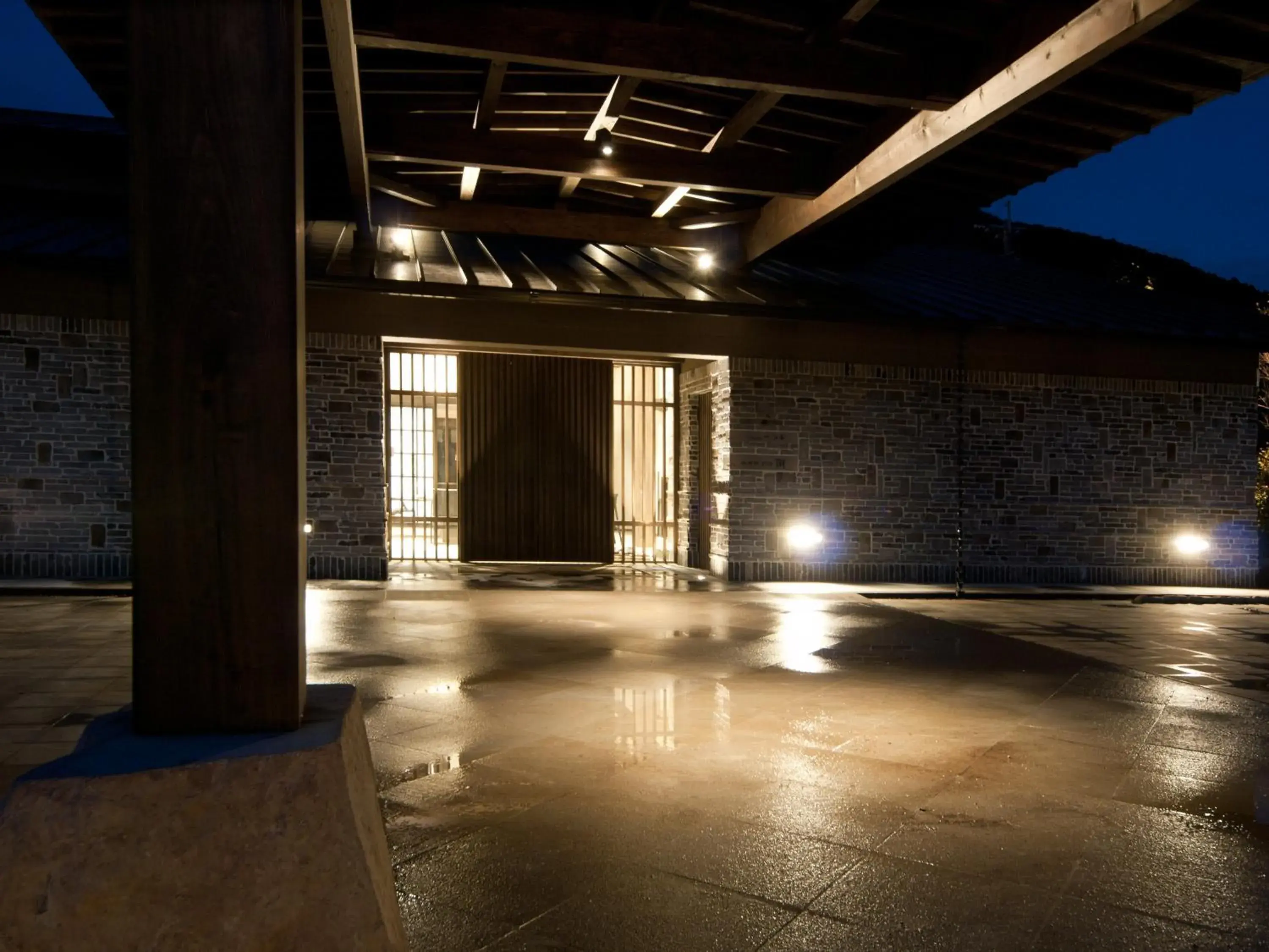 Facade/entrance in Yufuin Bettei Itsuki Facade/entrance in Yufuin Bettei Itsuki