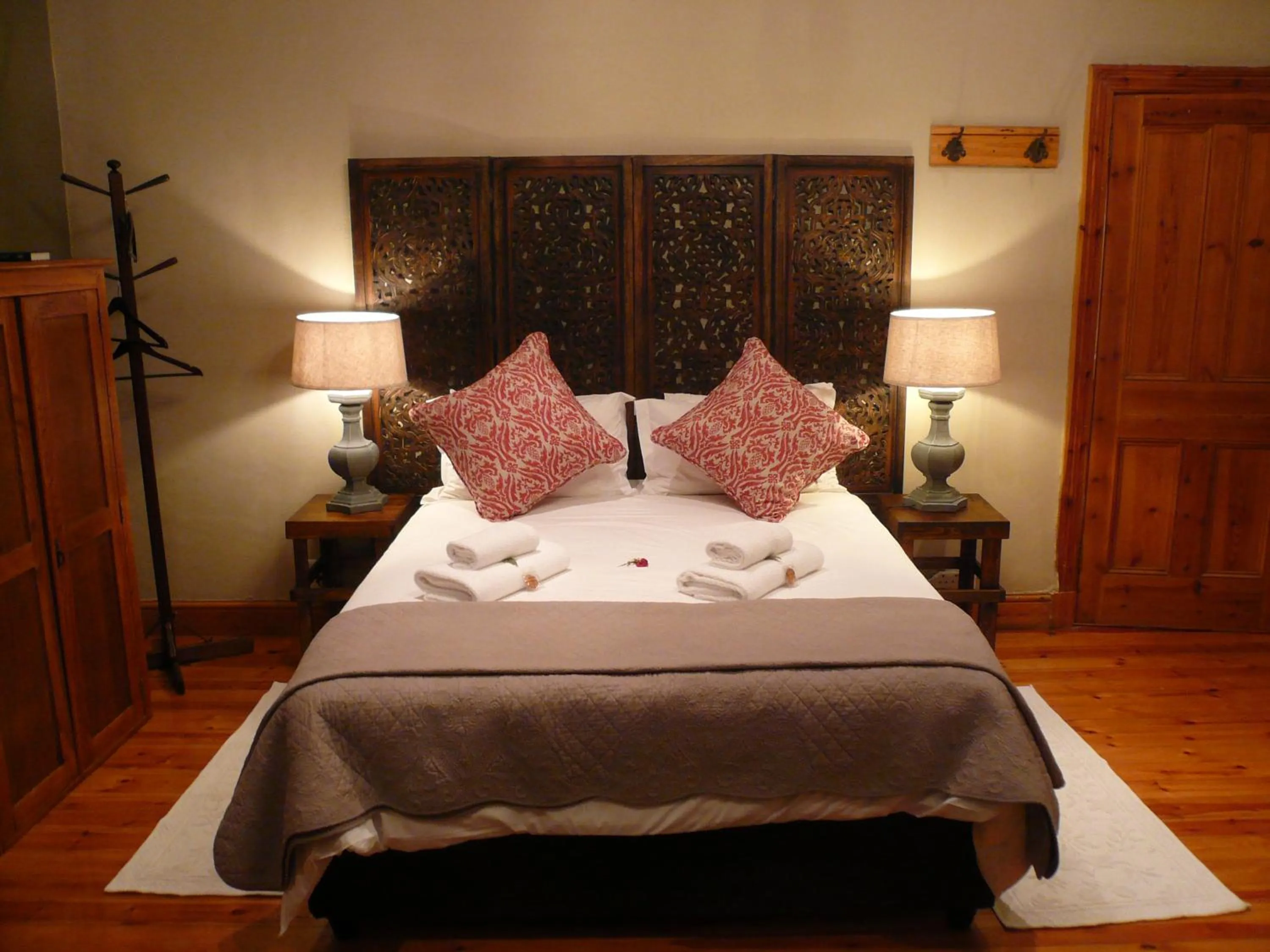 Bedroom, Bed in Die Herehuis