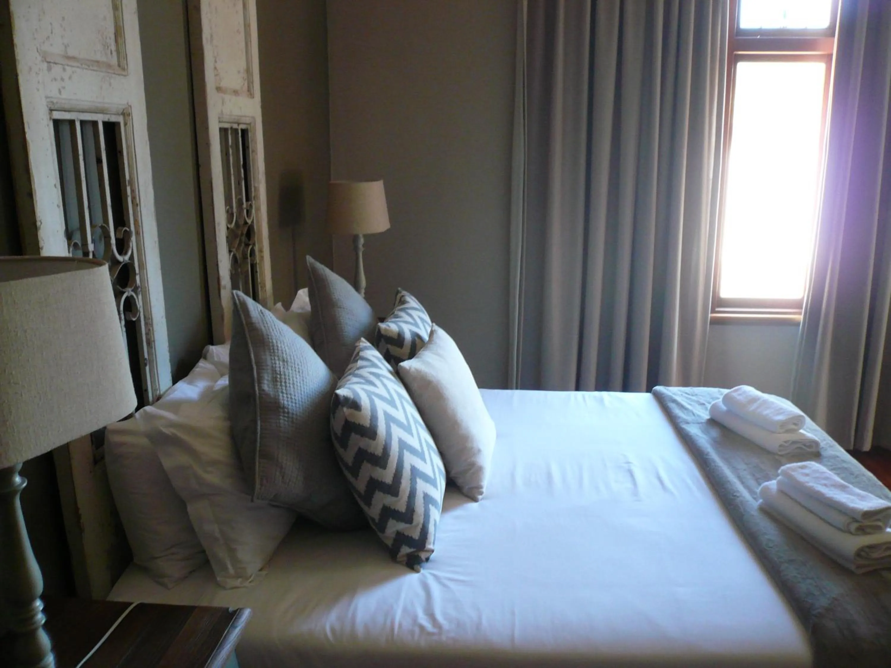 Bedroom, Bed in Die Herehuis