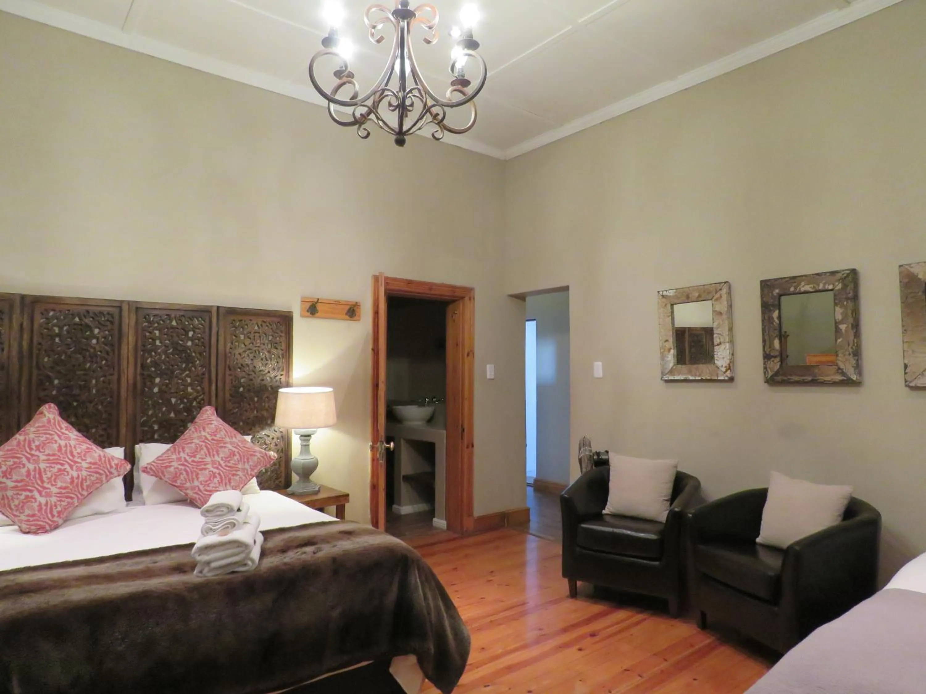 Bedroom, Bed in Die Herehuis