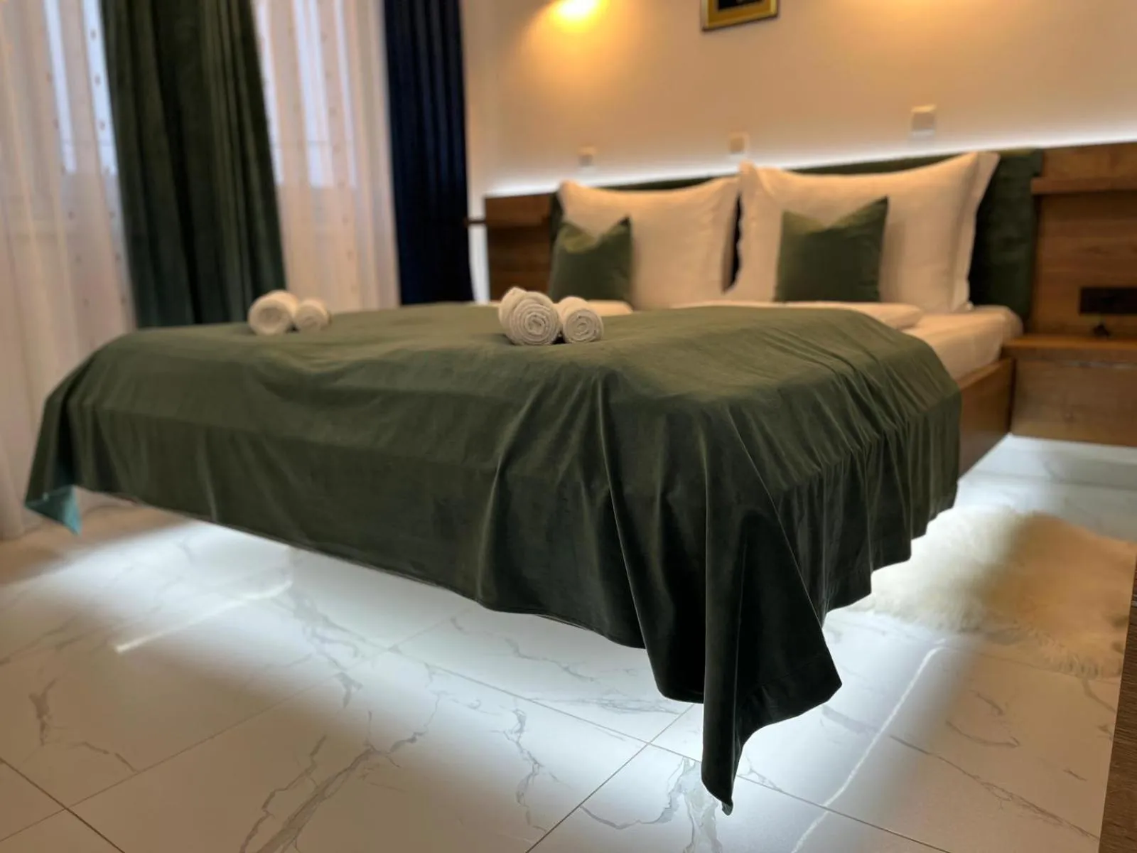 Bed in La Luna Premium Deluxe Apartment with Pool & Jacuzzi, Bikes and Covered Parking