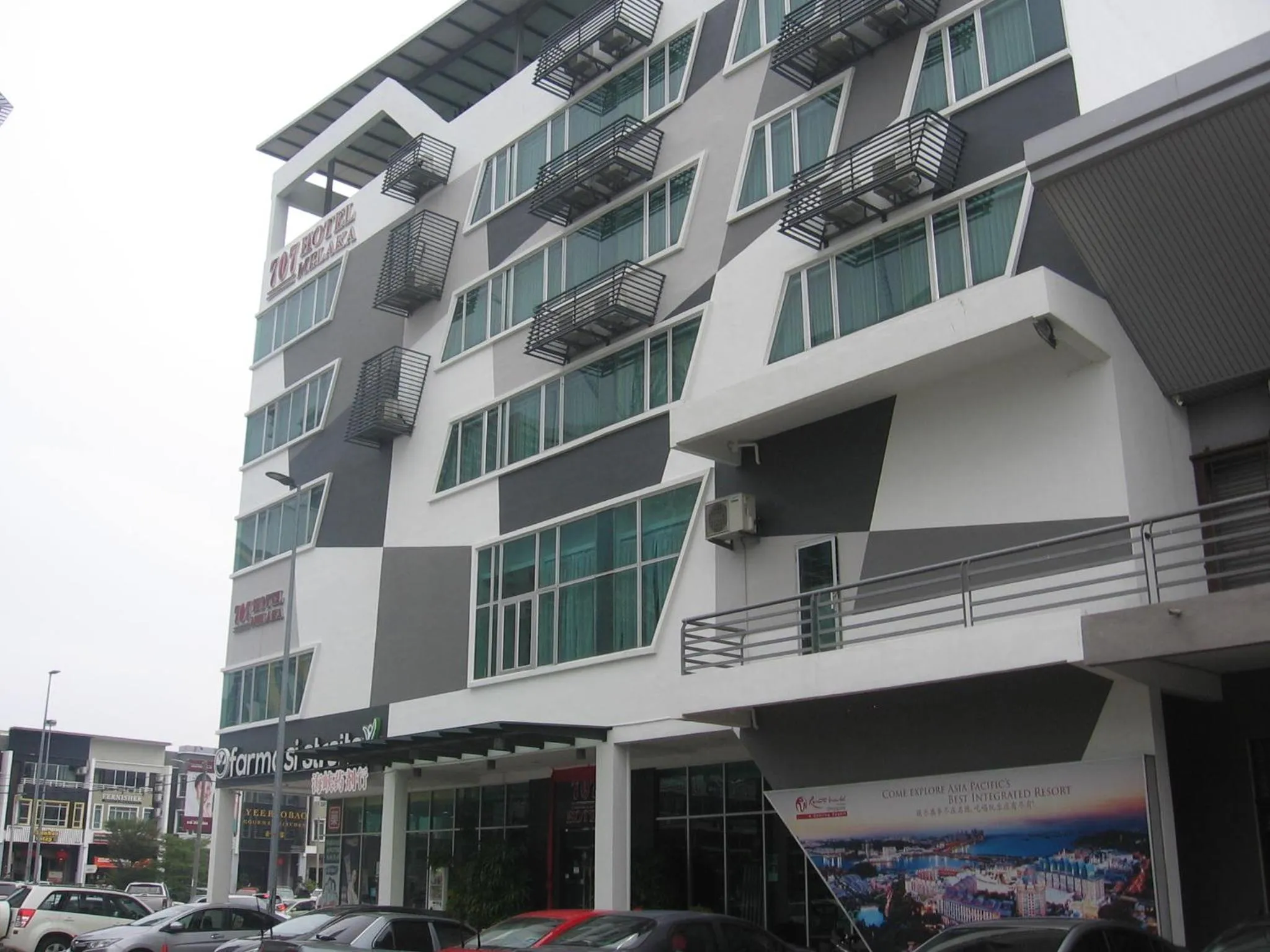 Property building in 707 Hotel Melaka (Orange)