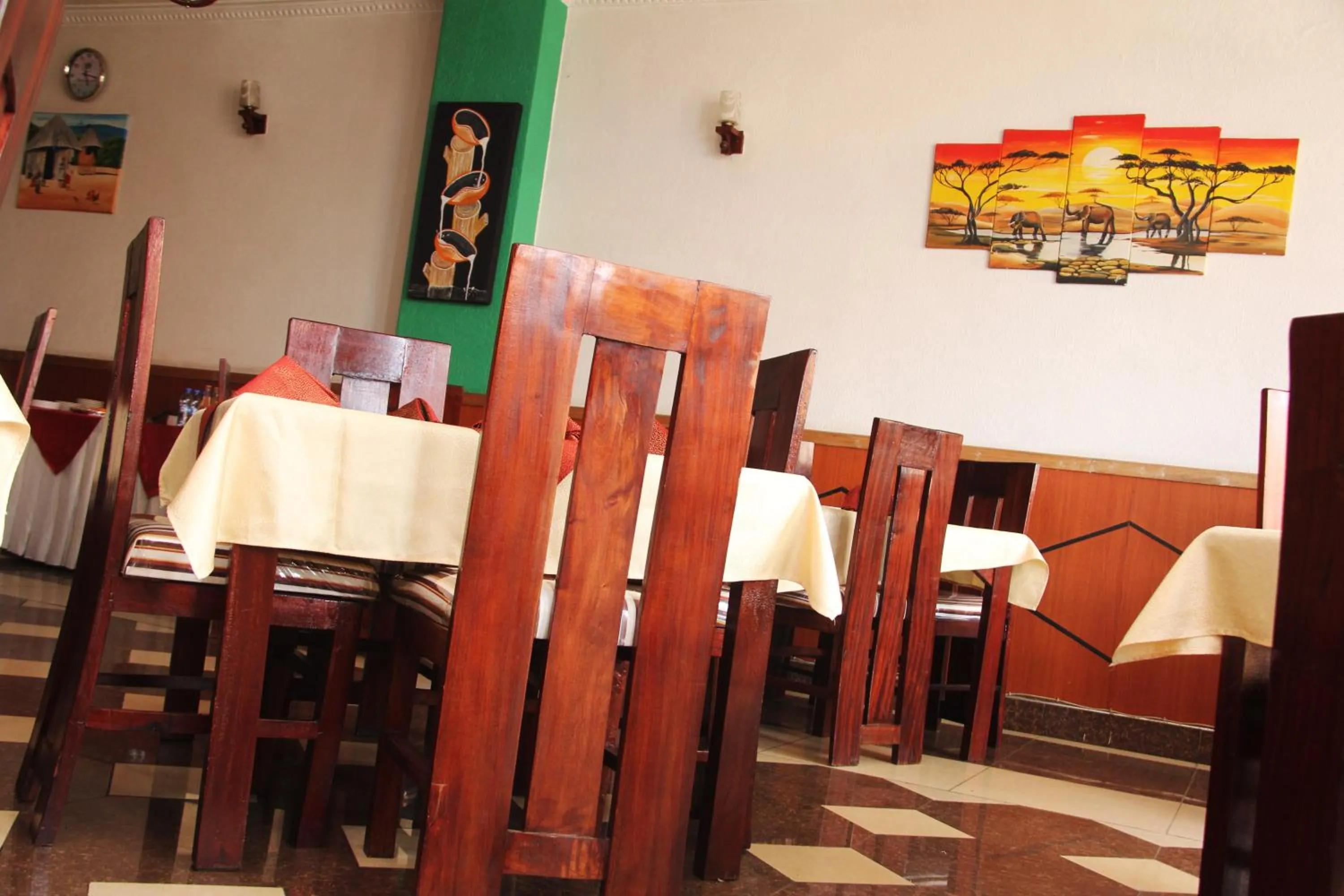 Restaurant/places to eat in Hotel Winstar